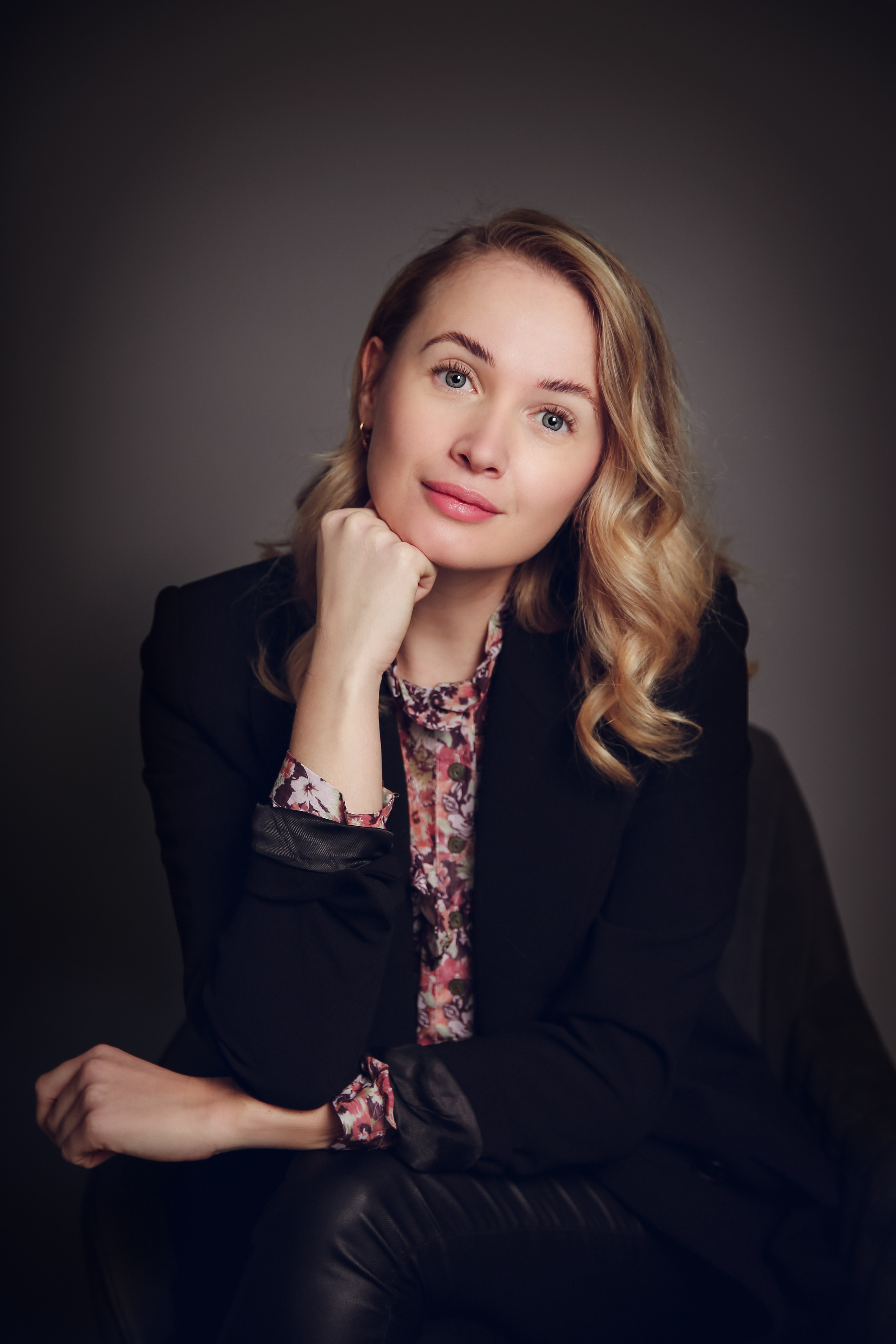 Portät/Bewerbungsfoto. Neugeborenen, Kinder, Familie Fotografin Oberhausen NRW Marina Lykov