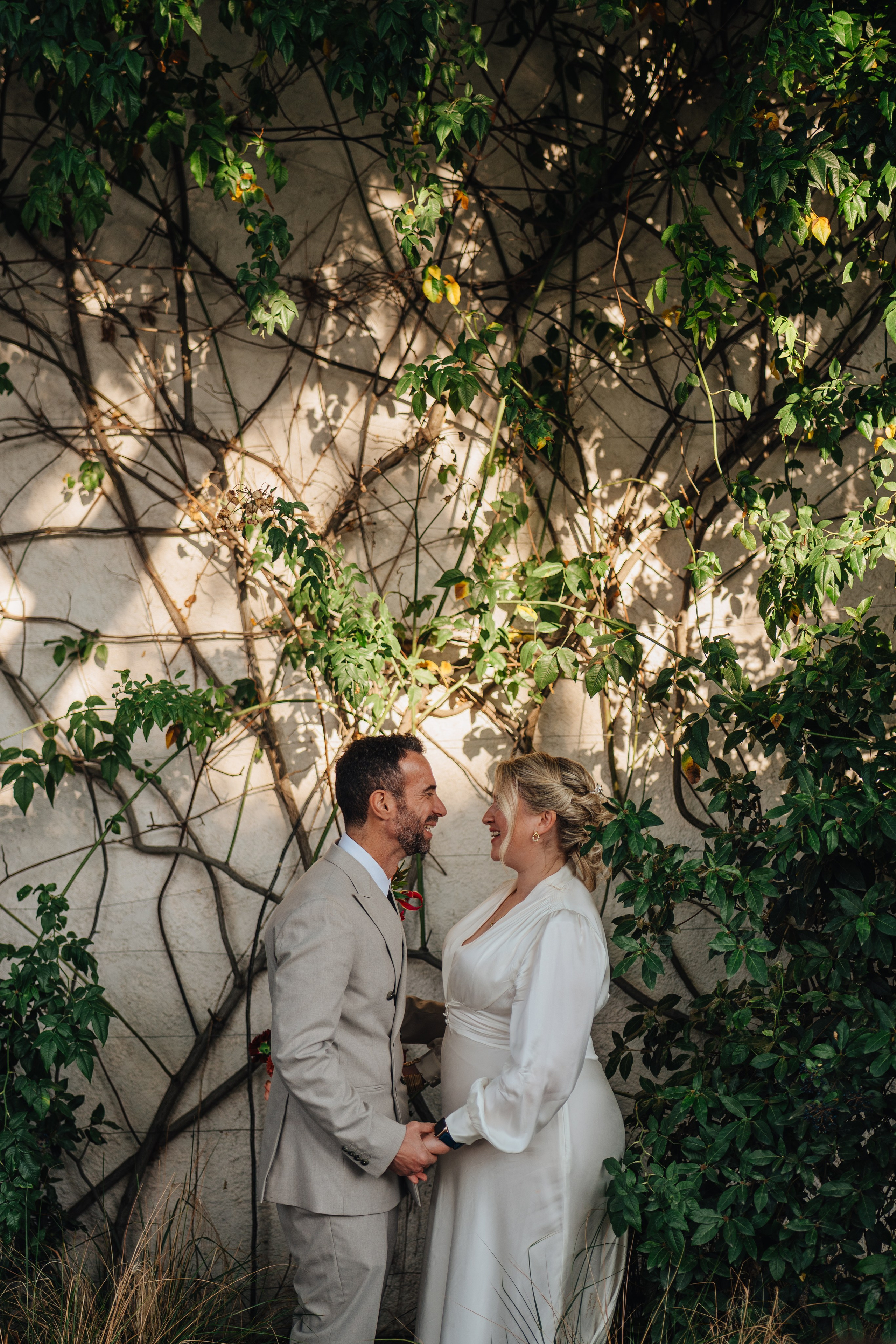 Irene and Juan. Wedding and family photographer in London