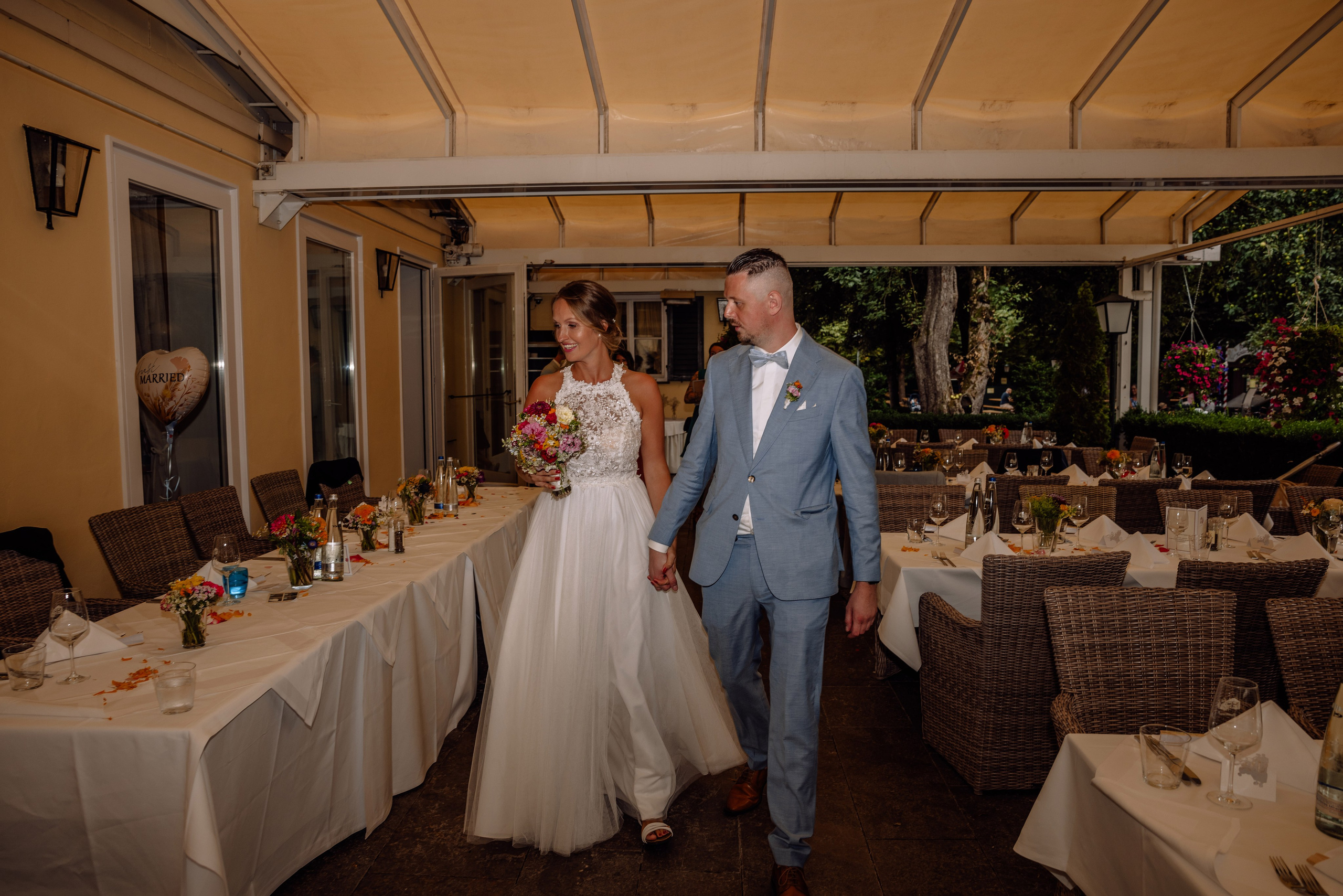 Sandra und Kevin: Standesamt Unterföring und Friedensengel. Hochzeitsfotograf München Taufe Familienfotograf Tanja Mauke