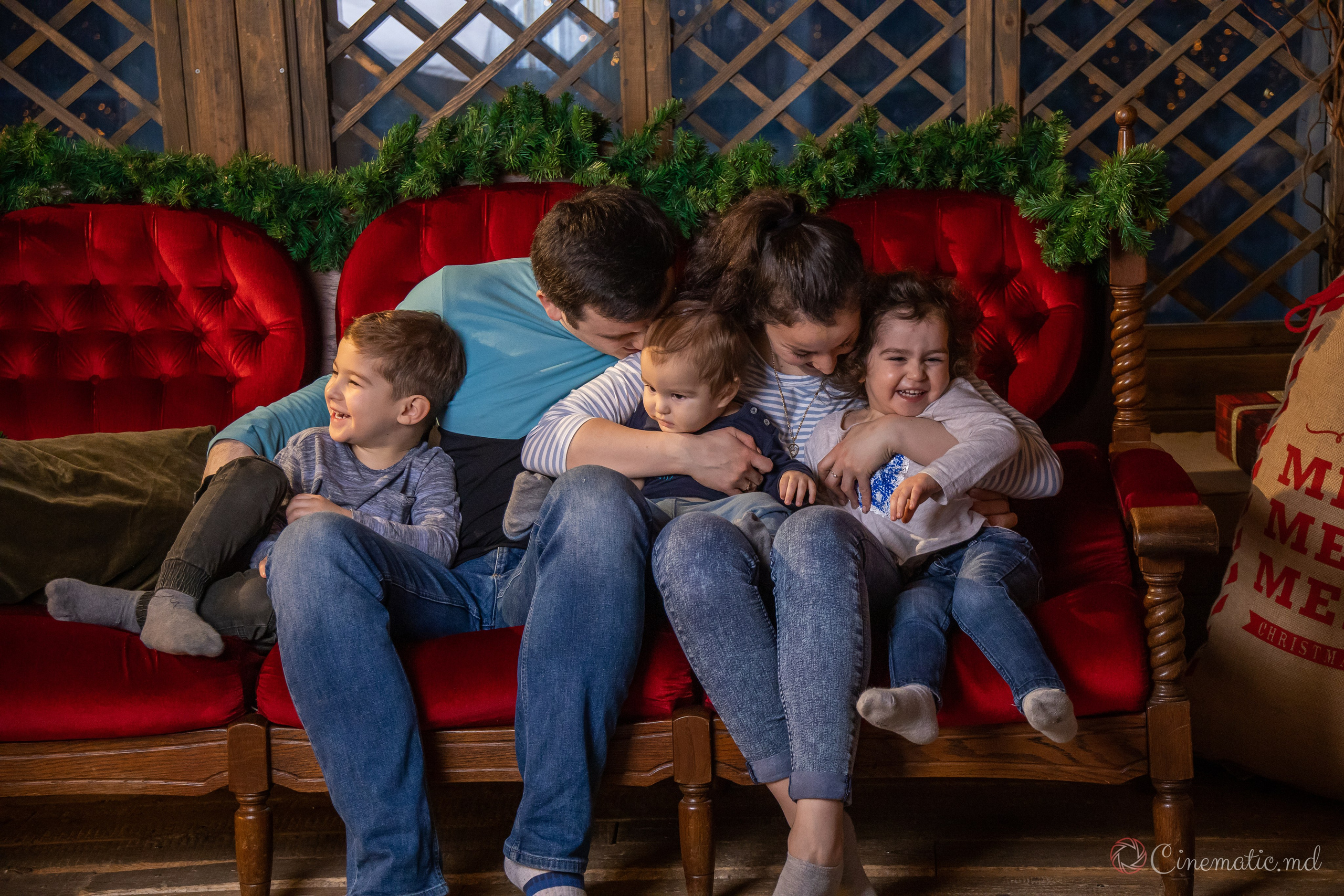 Sedinta foto de Revelion. ✔️ Servicii foto si video in Chisinau Moldova - Cinematic.md