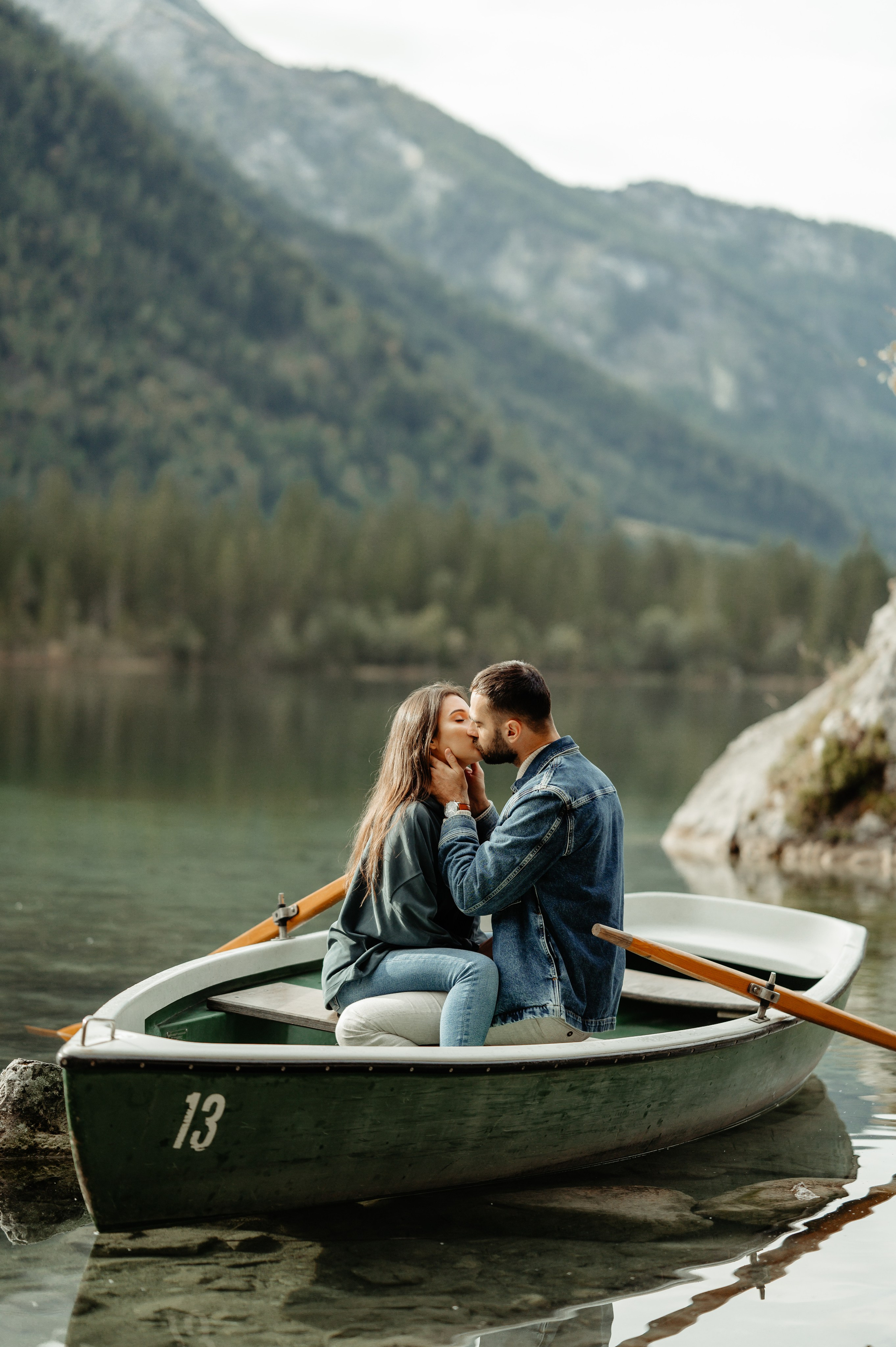 Denis Hanganu din Clanul si sotia lui Raluca, in Hintersee Austria. Proud Vision Weddings | Wedding Photography & Film — Servicii profesionale Foto Video Nunta Iasi