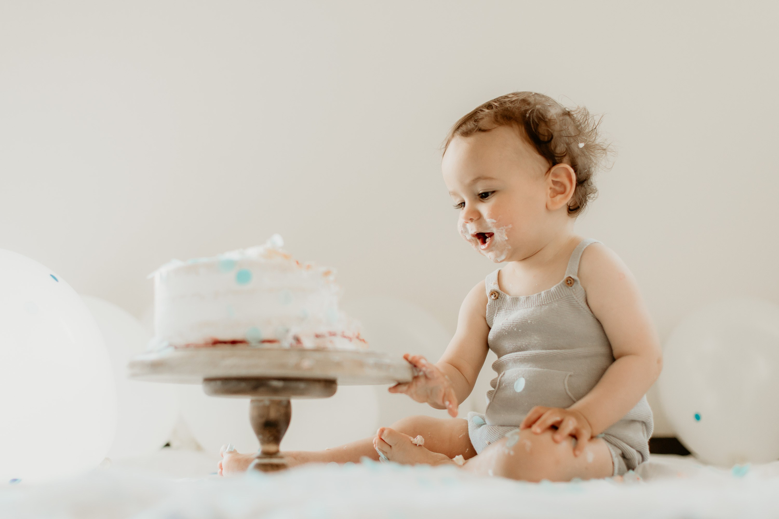 Cake Smash Session. Family and children photographer in Belgrade Milja Ciric