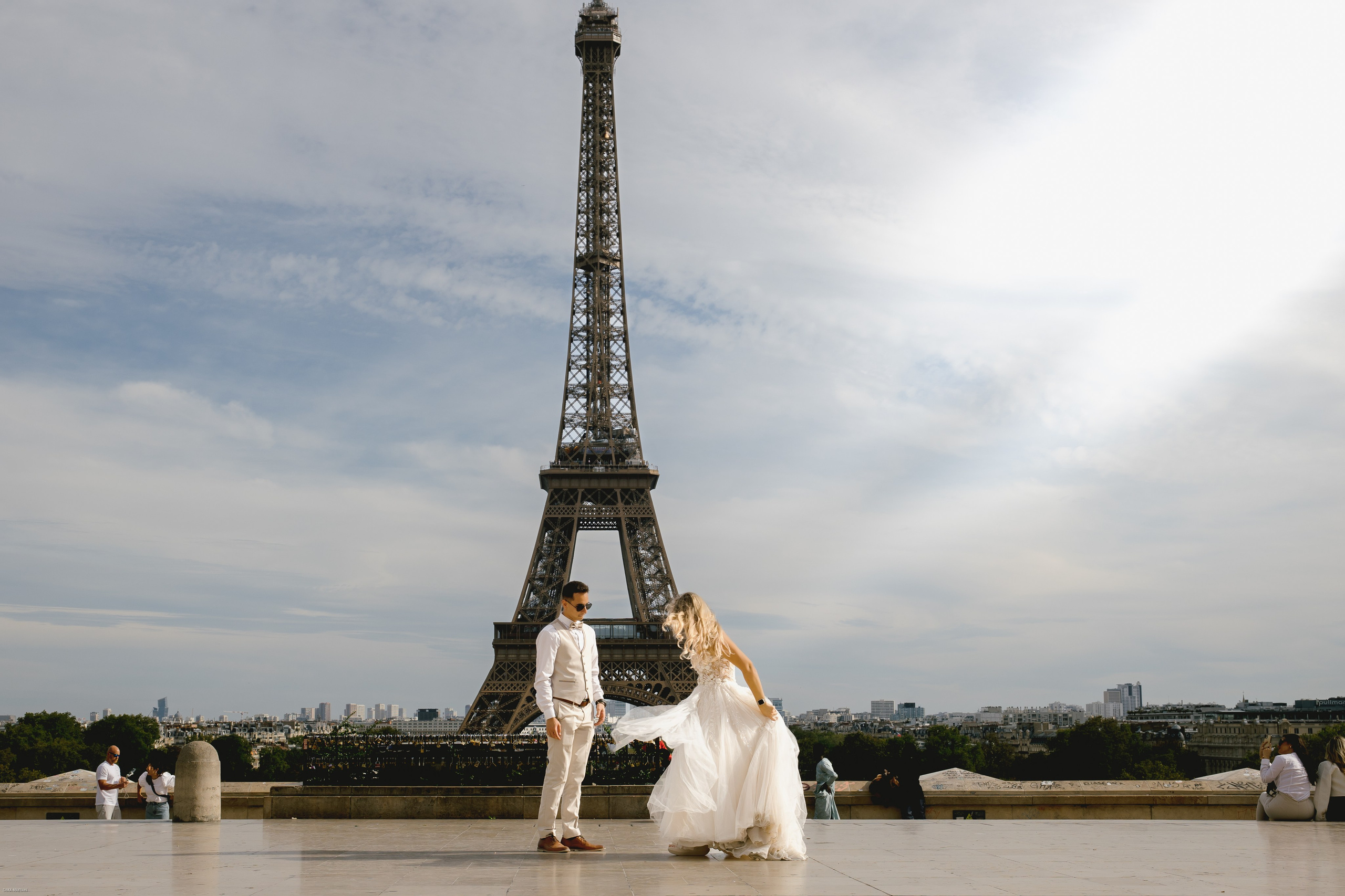 Sedinta foto after wedding Paris. MDimaFotoStudio. Fotograf de nuntă, evenimente private și de familie