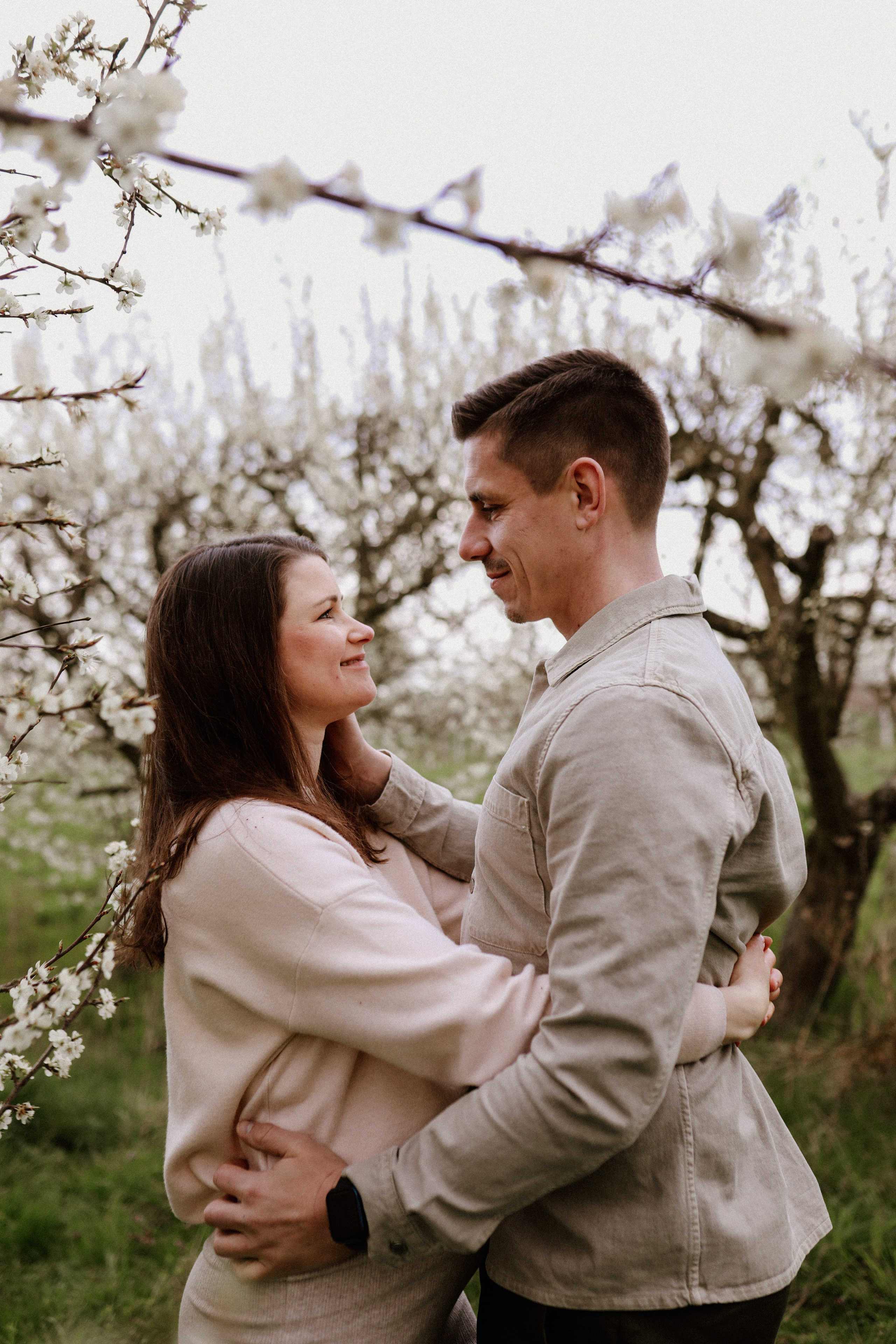 Family Fotoshooting authentisch in Haßloch. Hochzeitsfotograf und Familienfotograf in Neustadt an der Weinstraße, Haßloch, Ludwigshafen, Speyer und Landau - Ekaterina Seoud