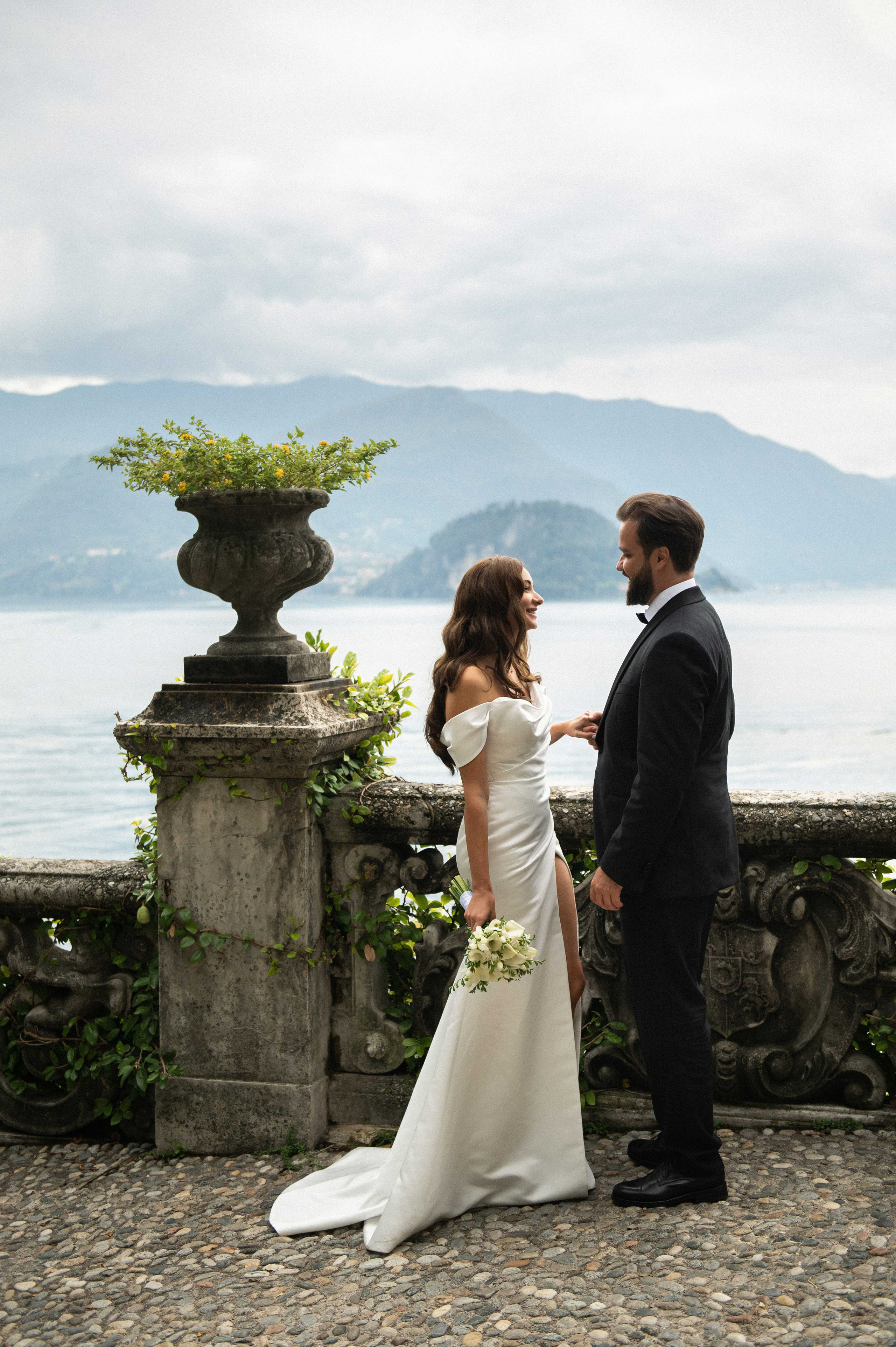 Two harts in Italy. Wedding photographer in Spain