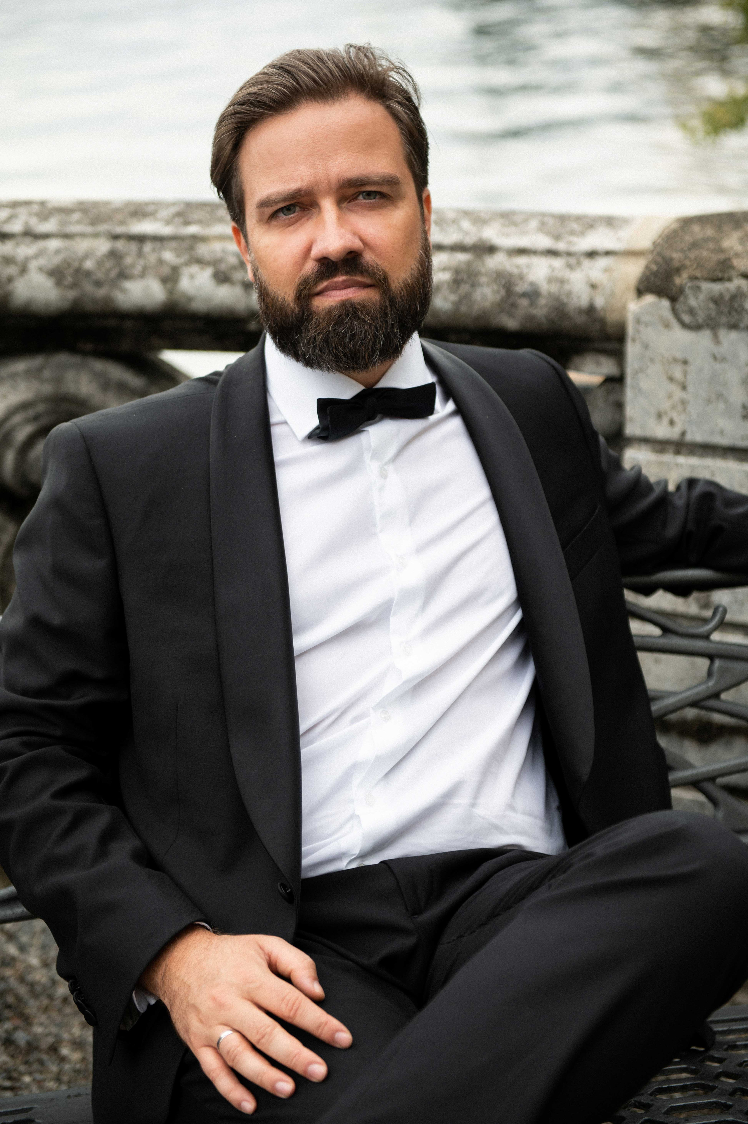 Two harts in Italy. Wedding photographer in Spain