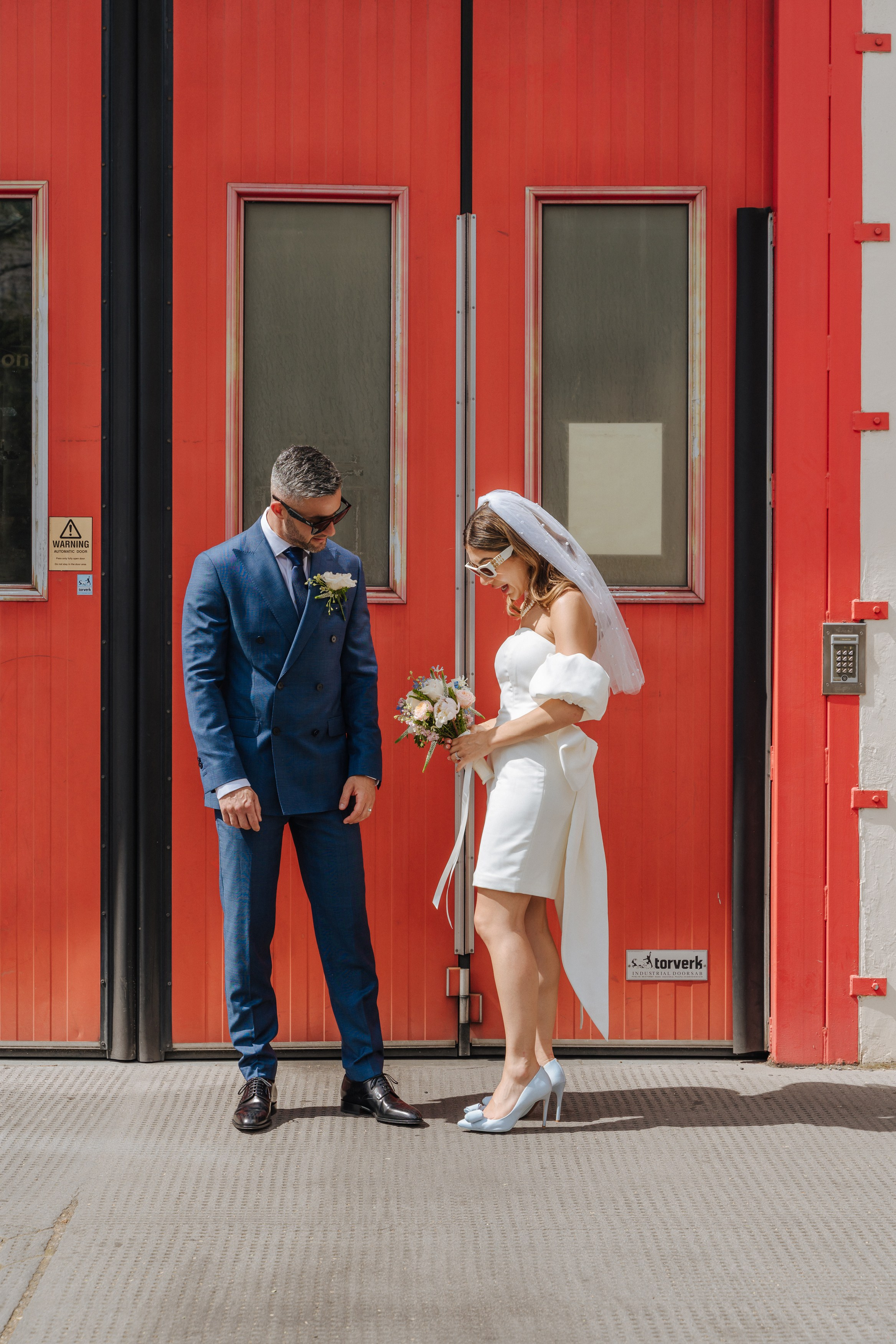 Civil ceremony at Chelsea Old Town Hall,  Wedding in Chelsea, Wedding in London,  wedding photographer in Chelsea, wedding photographer in London