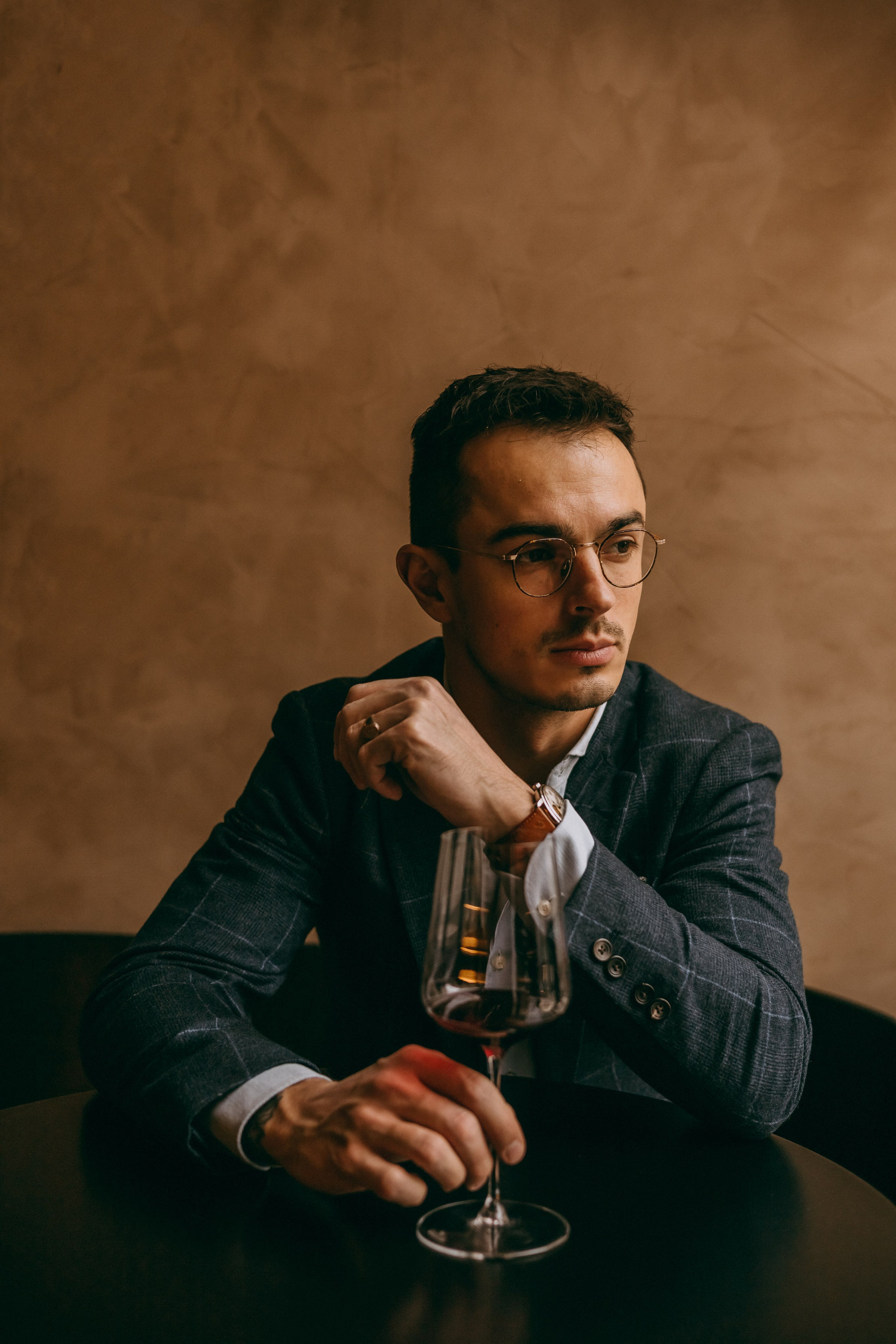 Portfolio. Photographe à Paris — Genya Legou