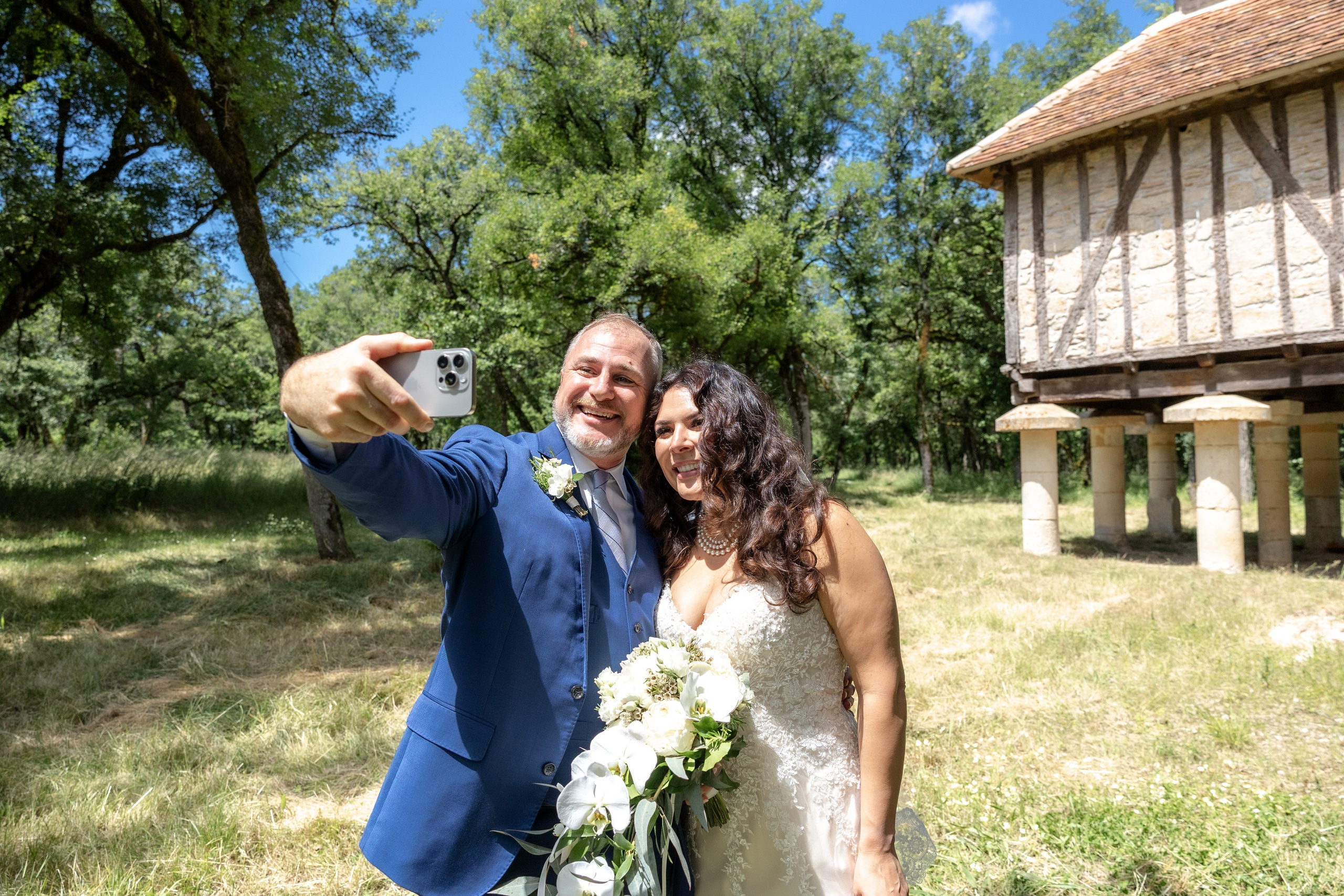 Elopement near Saint-Cirq-Lapopie. Crystal&Robert. Евгения Смирнова — фотограф в Тулузе и юго-западной Франции