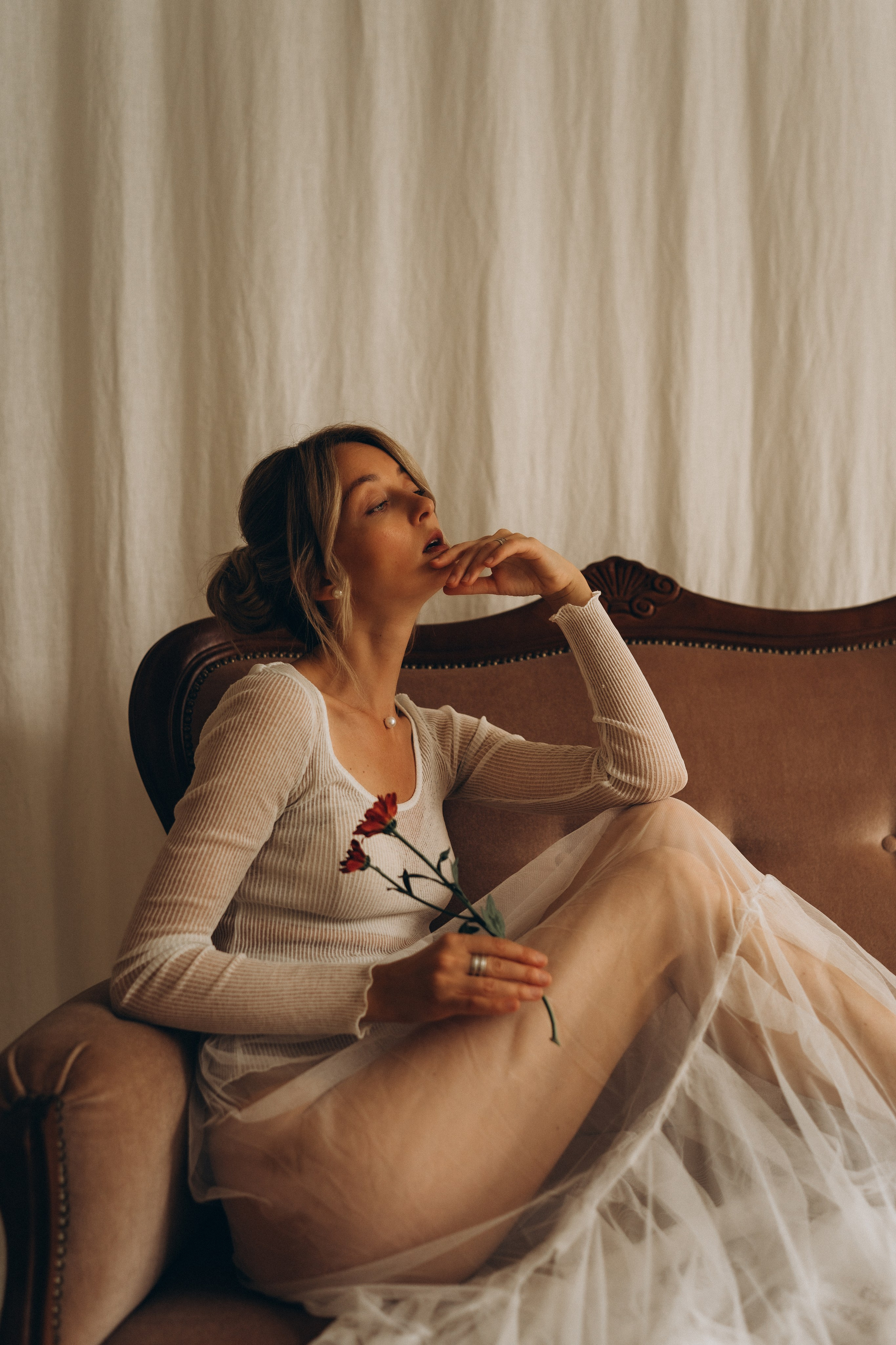 Olga. Wedding and portrait photographer in Helsinki Vickan O