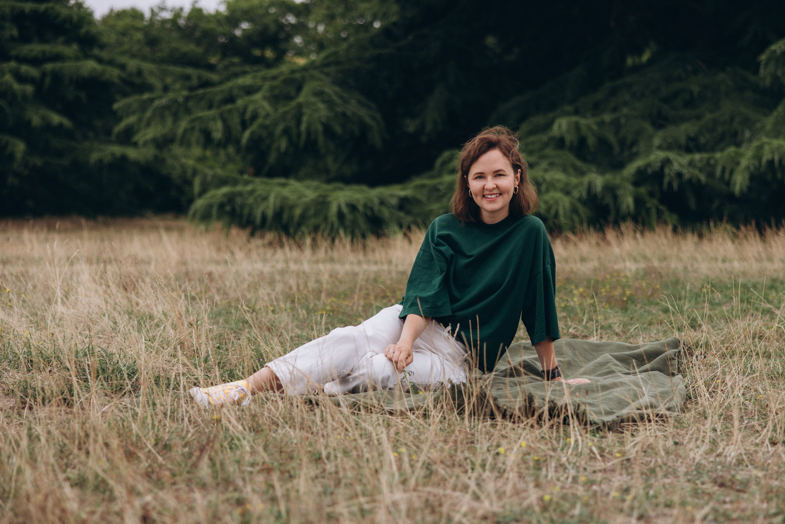 Milena with parents (Greenwich Park). Anastasia Klink, Photographer in London