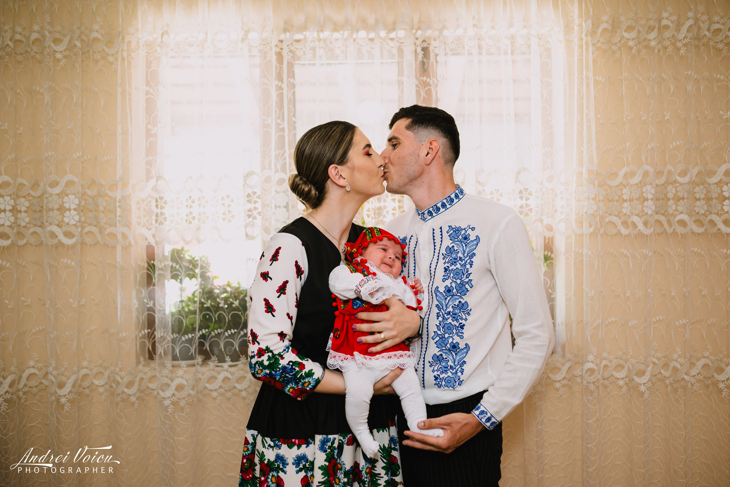 Fotografia de botez. Andrei Voicu Fotograf. Povești nescrise, surprinse atent