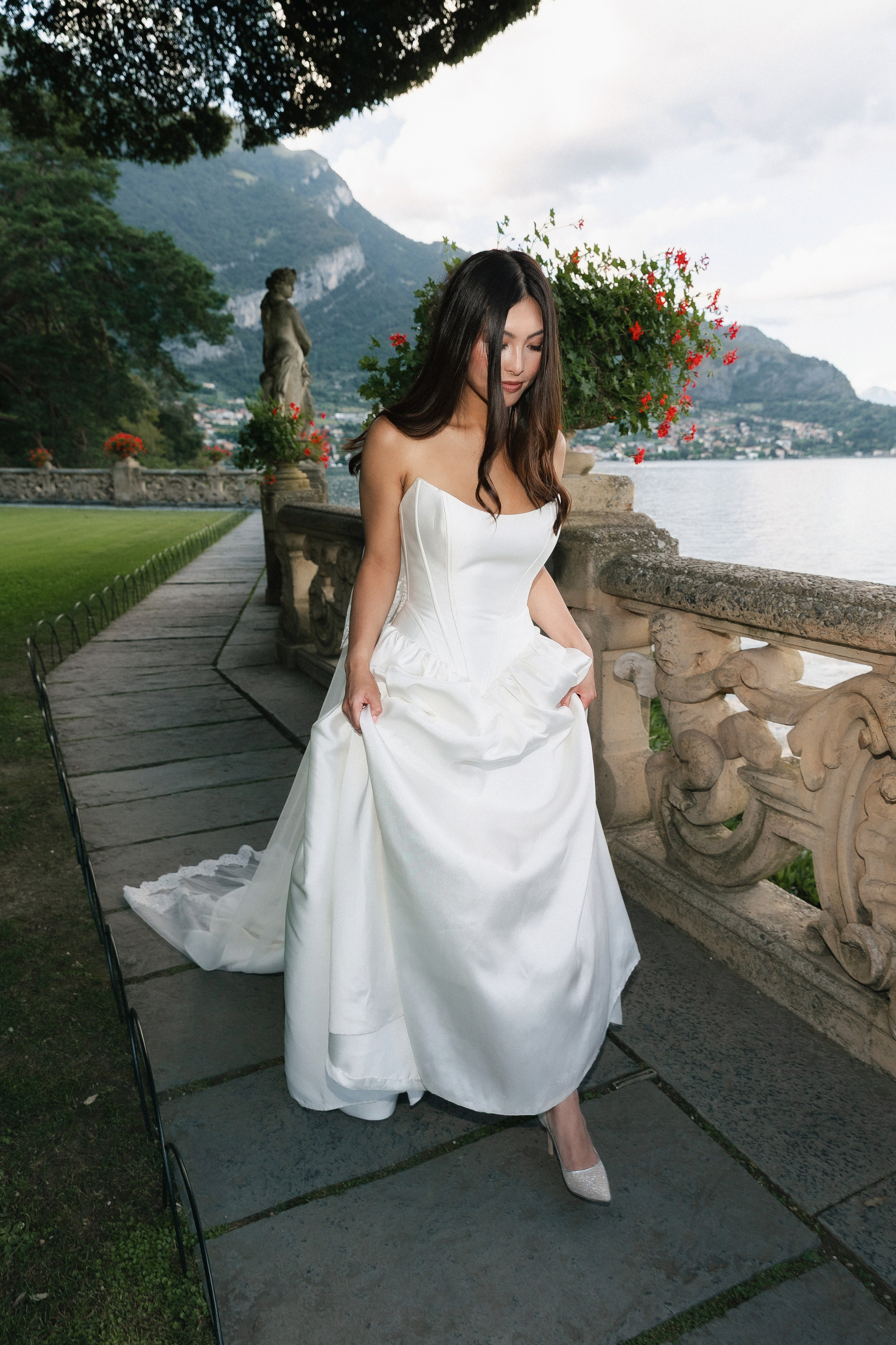 Lily & Zach, Villa del Balbianello. Photographer in Italy Anna Linnik