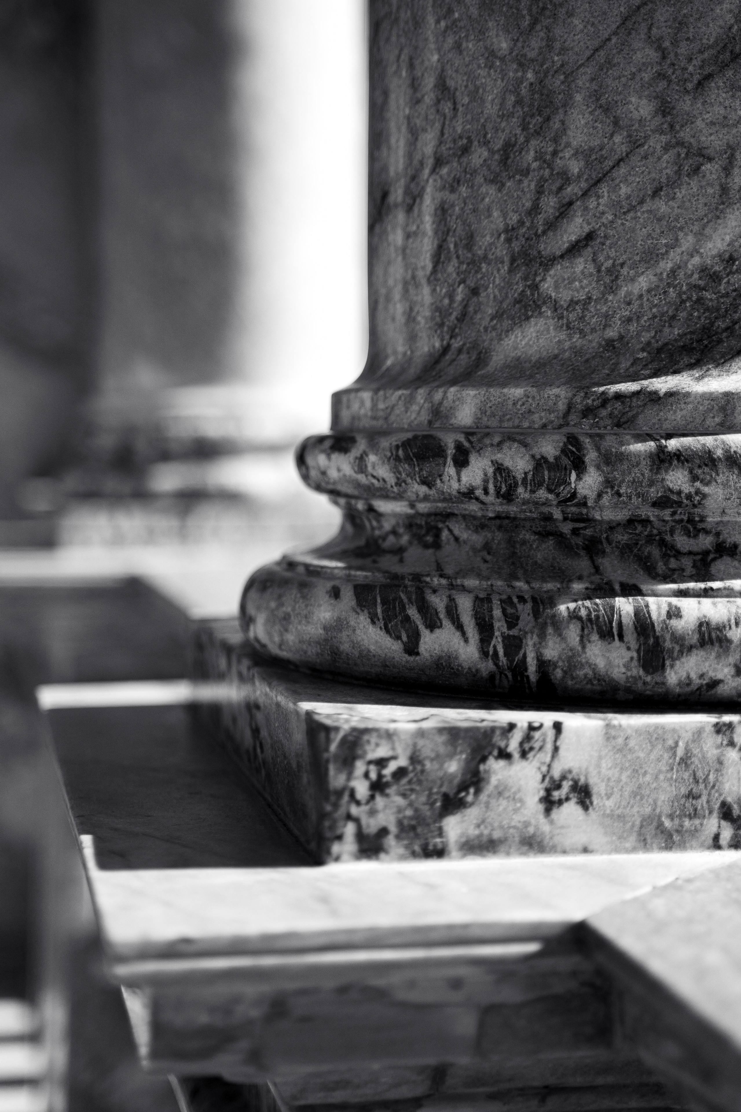 St Petersburg. Fotografinja in videografinja Mariia Bortiakova iz Slovenije: fotografiranje dogodkov, portretov in snemanje videov po vsej Sloveniji