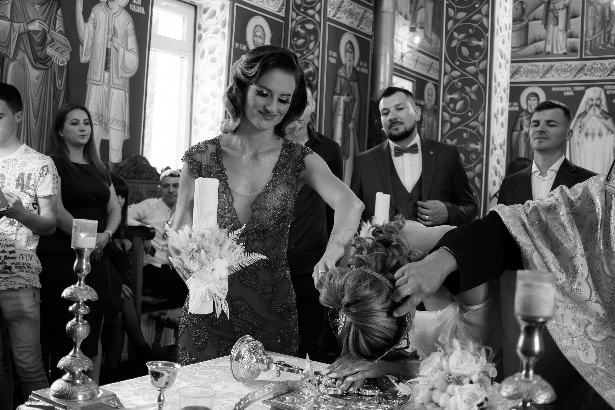 Oana & Vasile. Fotograf si videograf — evenimente si studio