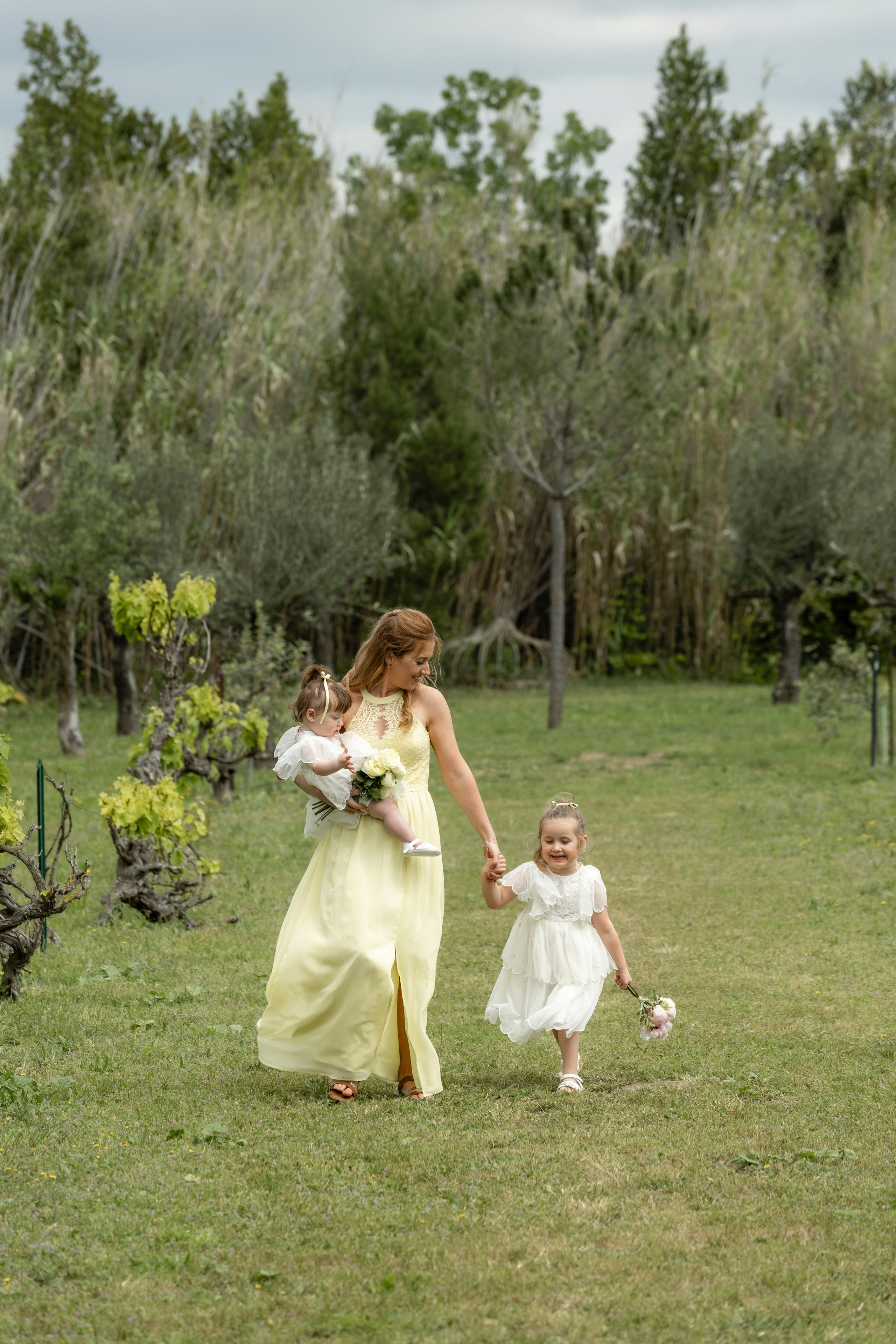 Свадьба в Château Du Puits Es Pratx — яркий день на юге Франции. Евгения Смирнова — фотограф в Тулузе и юго-западной Франции