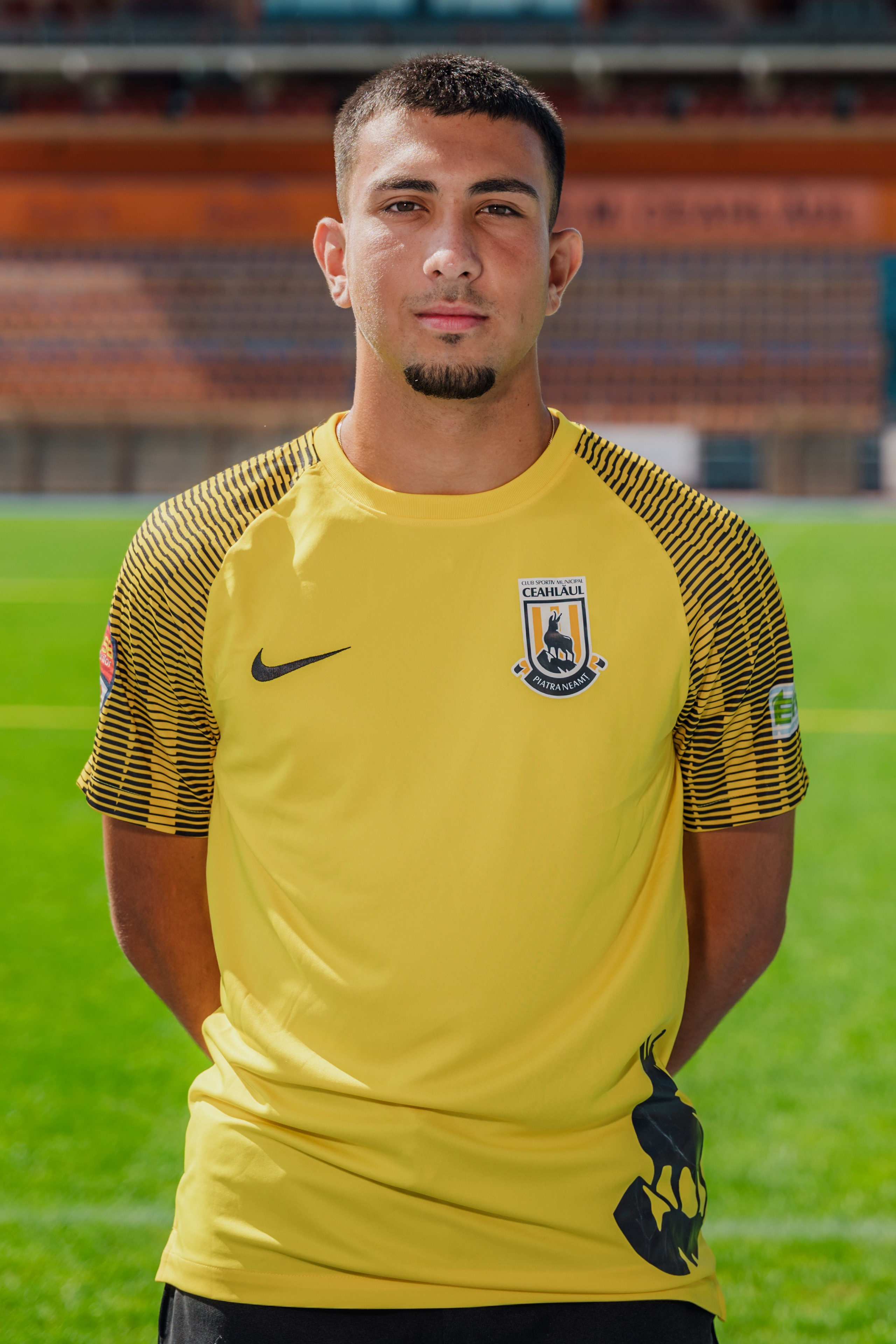 Folha. Dragosbaciuartphotographer