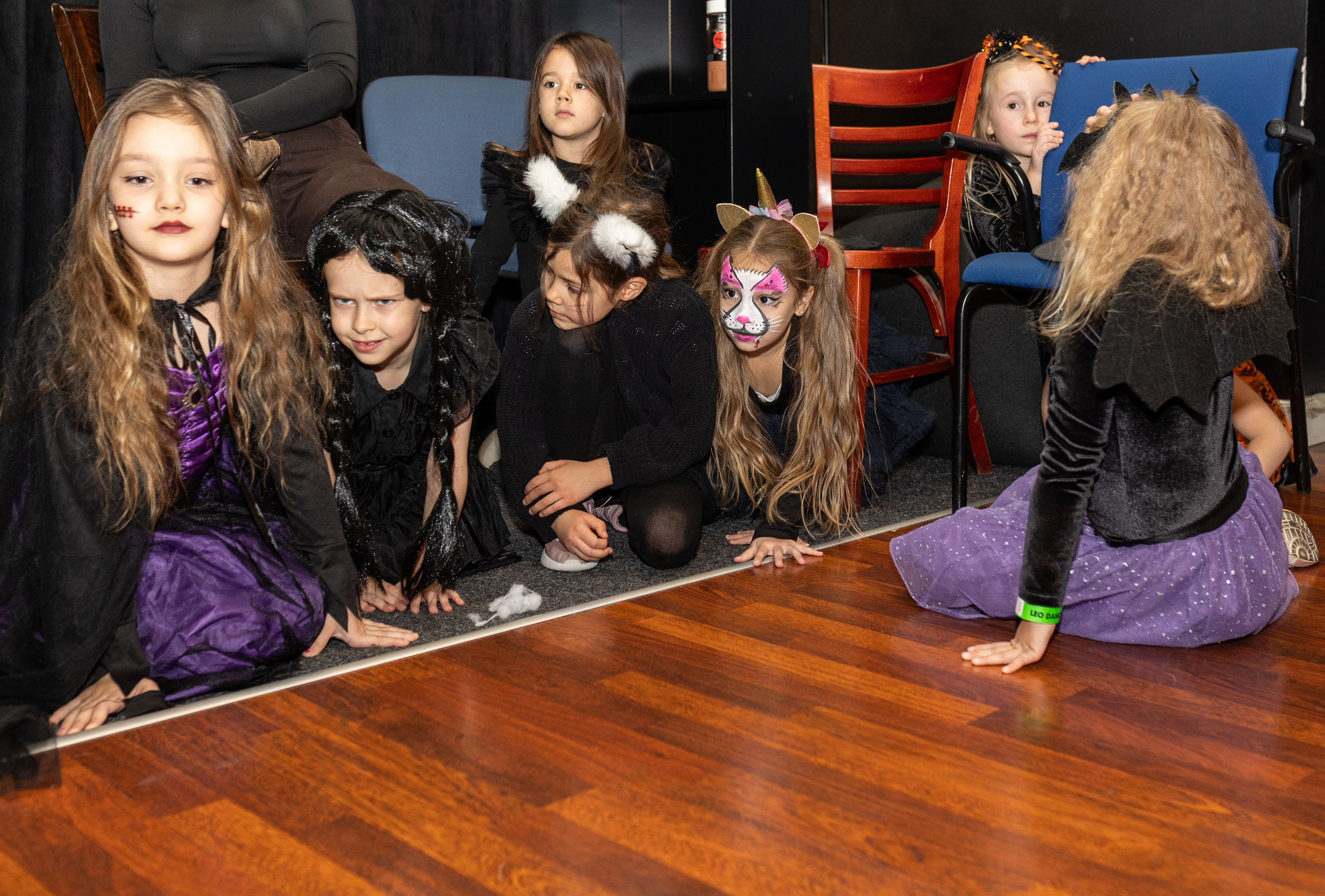 Leo dance studio Helloween 2025. Семейный и детский фотограф в Варшаве Мила Бобровская