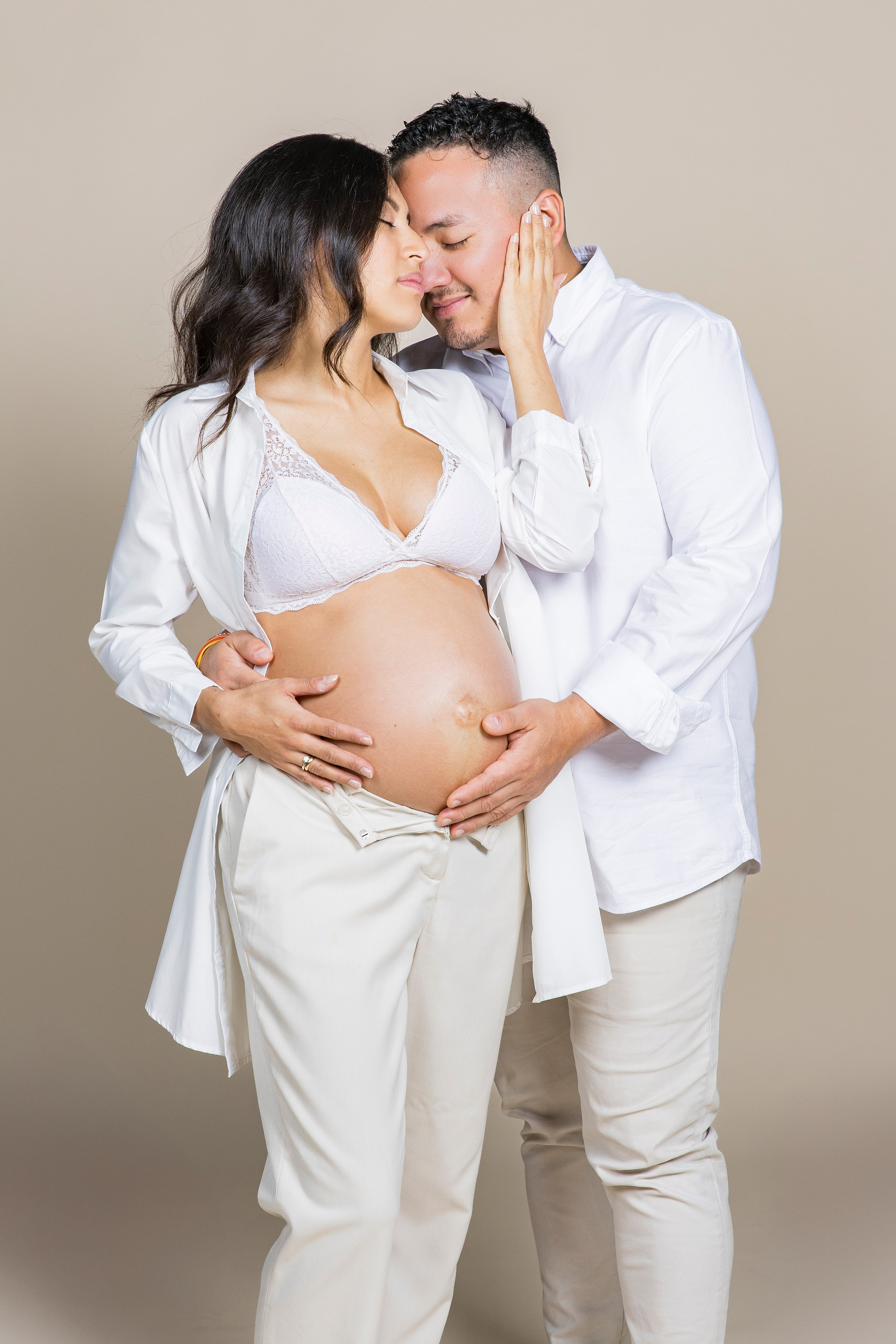 Sesiones de Fotografía de Embarazo en Madrid - Rainbox. Rainbox Estudio de Fotografía