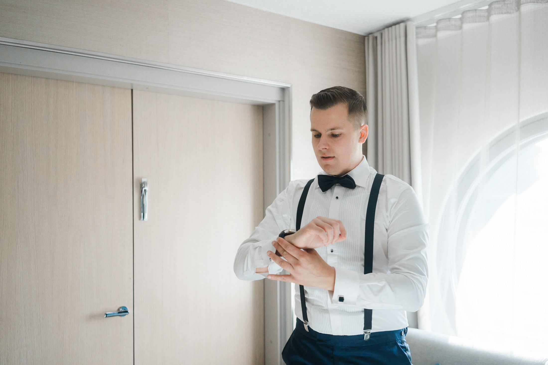 O&A, hääkuvaaja Helsinki, Johanneksen kirkko ja Radisson Blu Royal