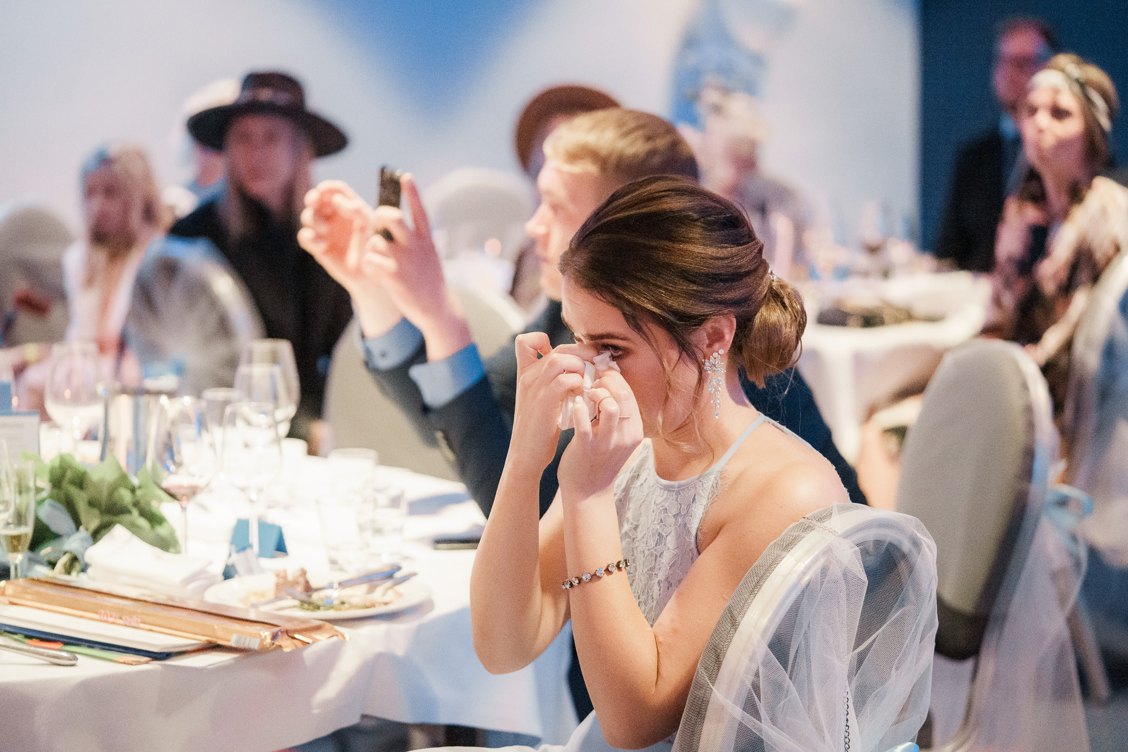 O&A, hääkuvaaja Helsinki, Johanneksen kirkko ja Radisson Blu Royal