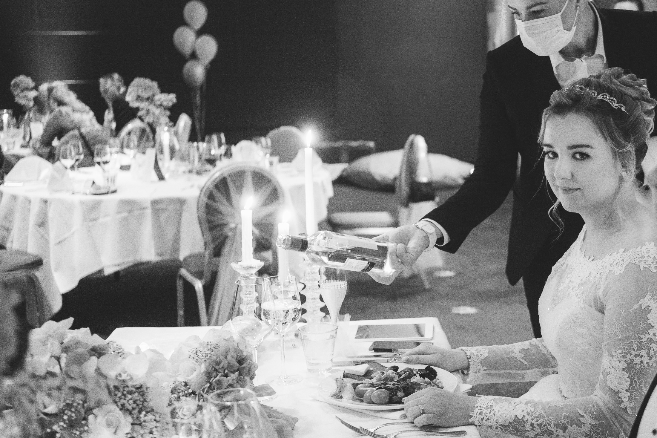 O&A, hääkuvaaja Helsinki, Johanneksen kirkko ja Radisson Blu Royal