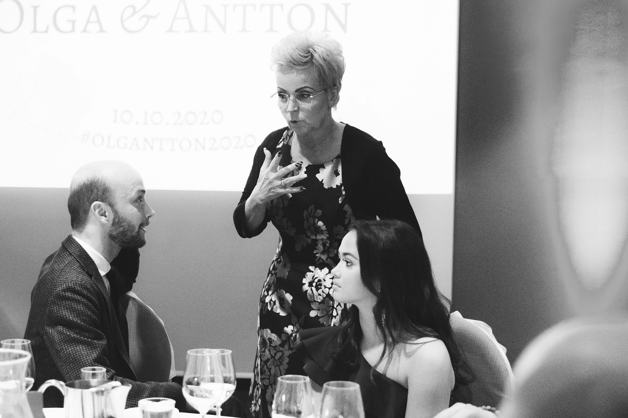 O&A, hääkuvaaja Helsinki, Johanneksen kirkko ja Radisson Blu Royal