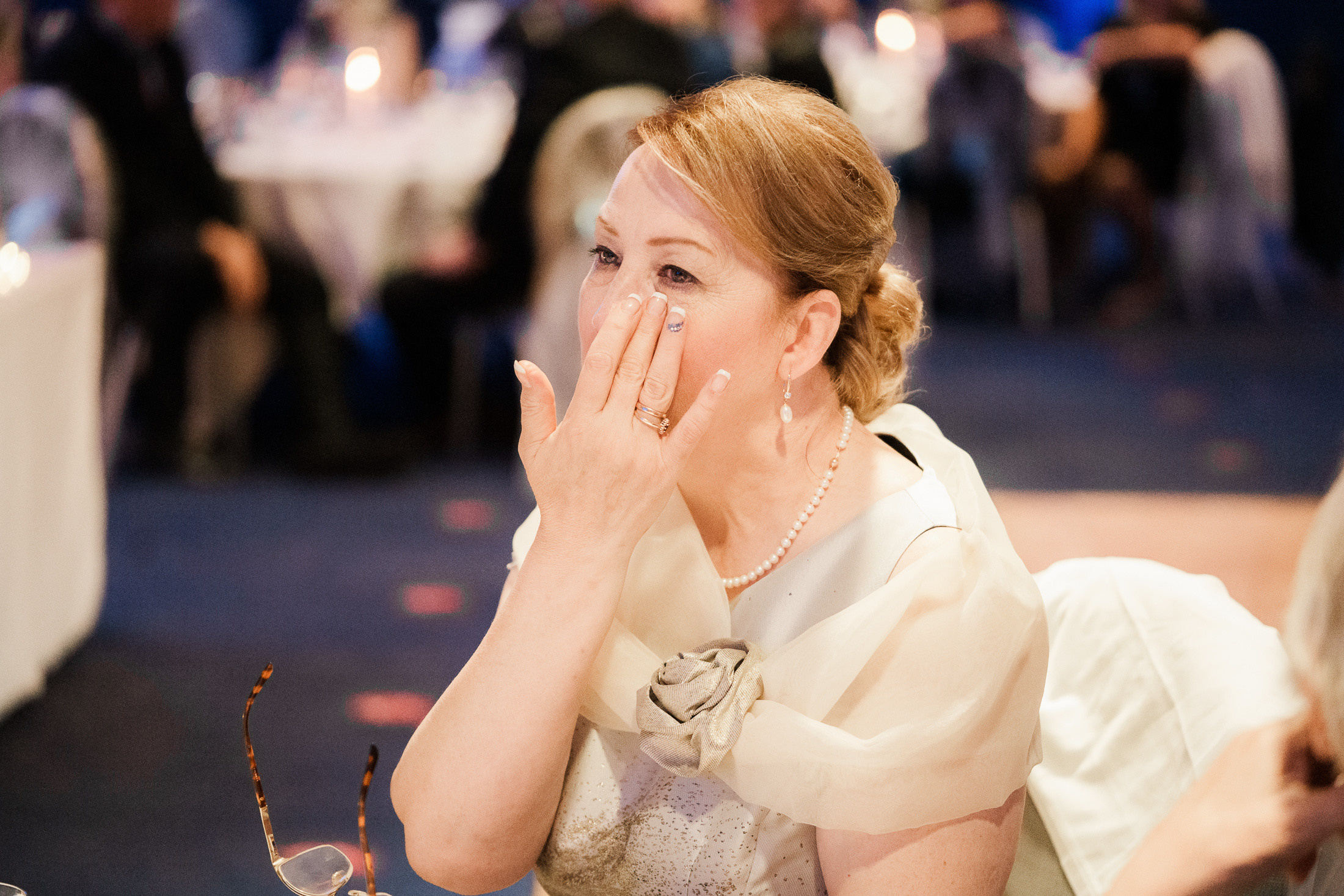 O&A, hääkuvaaja Helsinki, Johanneksen kirkko ja Radisson Blu Royal