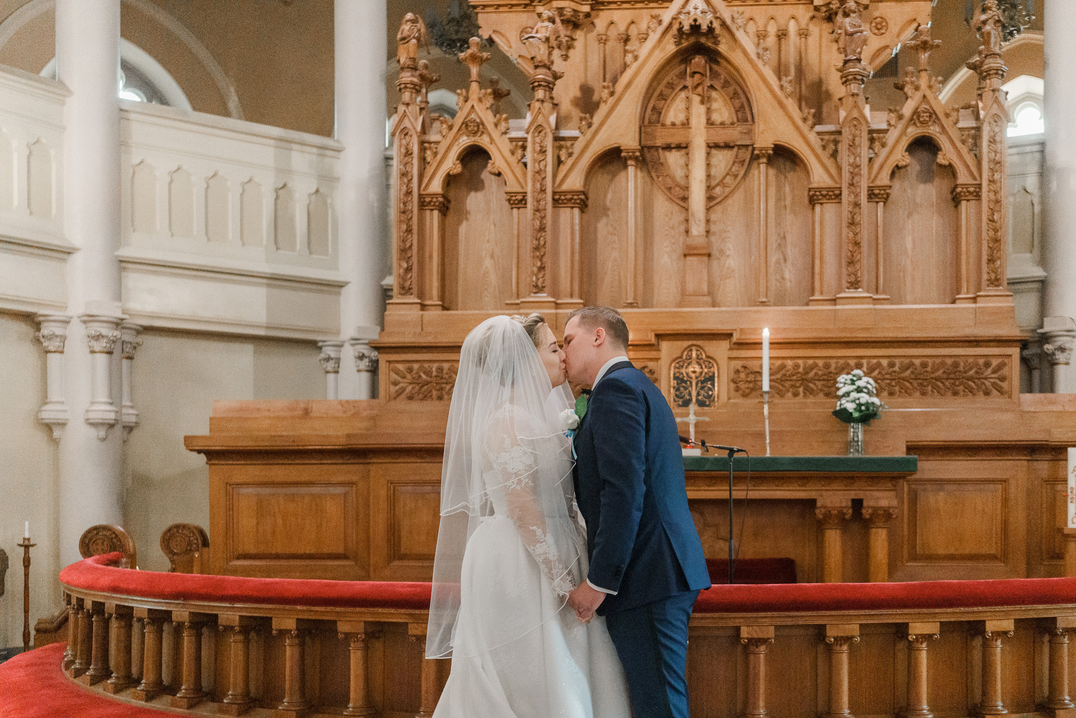 O&A, hääkuvaaja Helsinki, Johanneksen kirkko ja Radisson Blu Royal