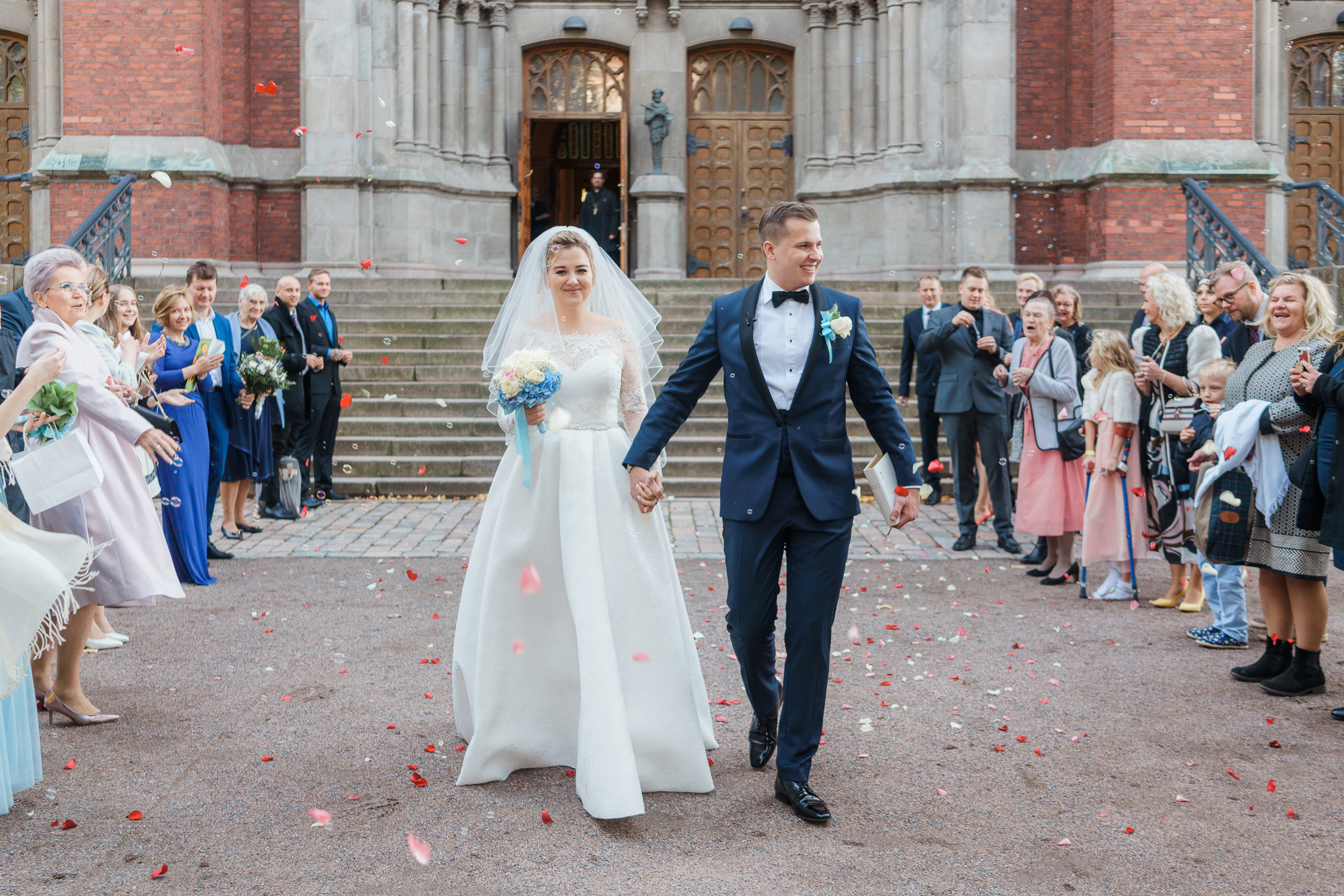 O&A, hääkuvaaja Helsinki, Johanneksen kirkko ja Radisson Blu Royal