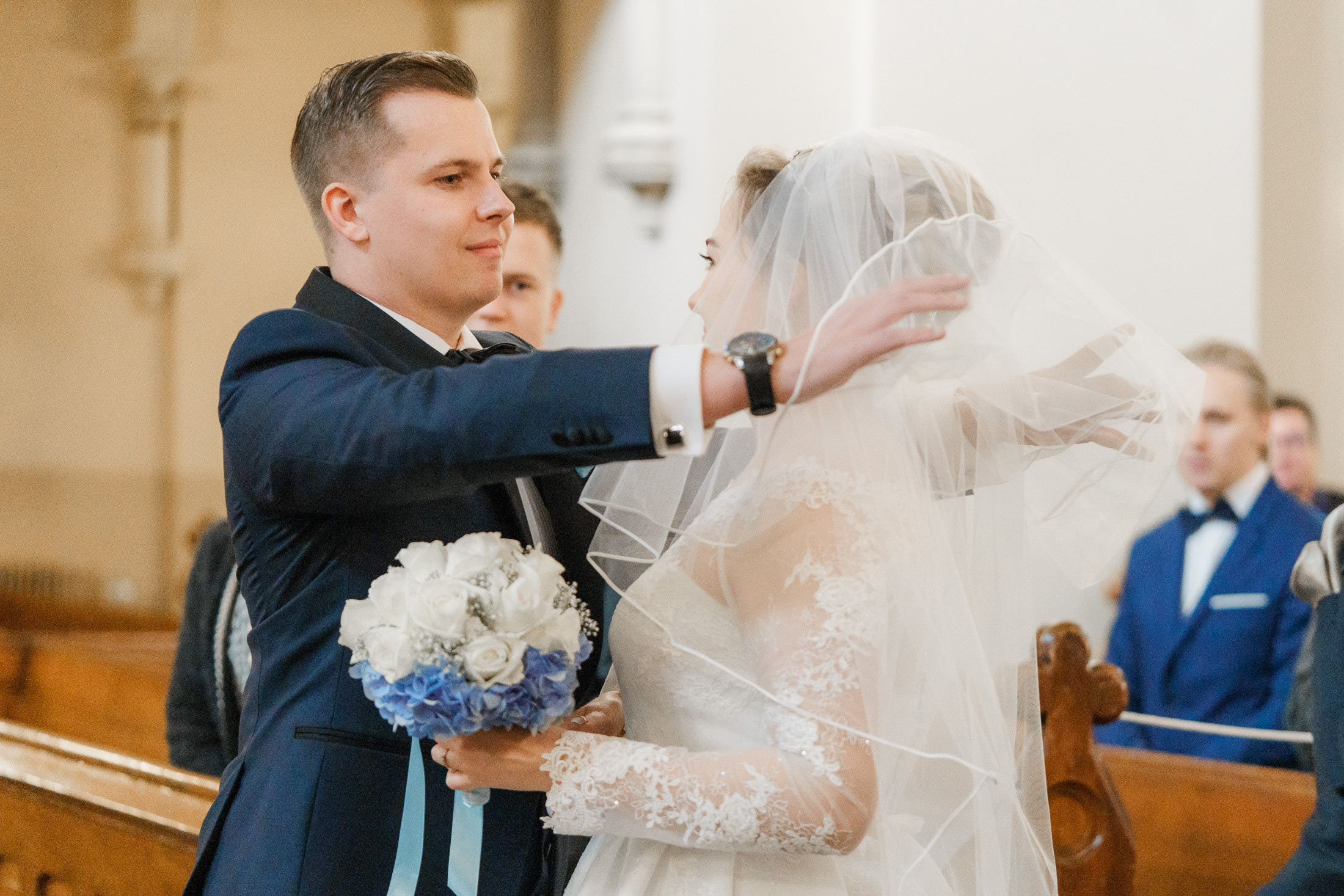 O&A, hääkuvaaja Helsinki, Johanneksen kirkko ja Radisson Blu Royal