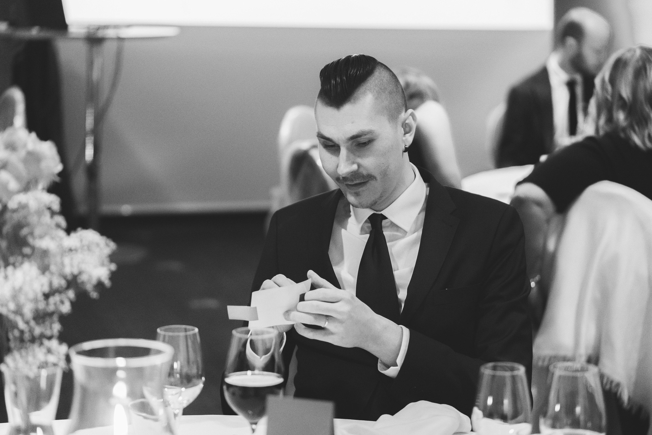 O&A, hääkuvaaja Helsinki, Johanneksen kirkko ja Radisson Blu Royal