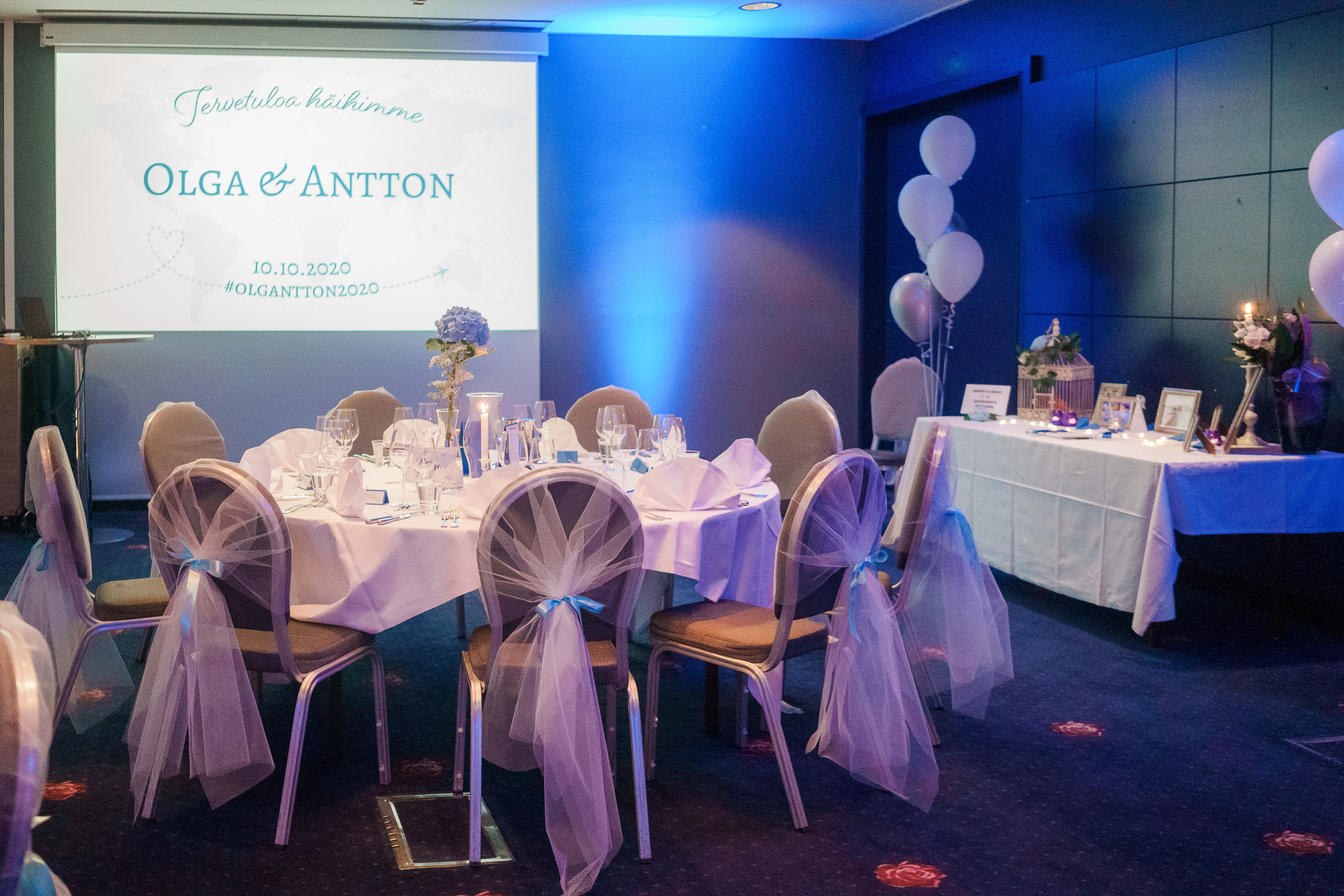 O&A, hääkuvaaja Helsinki, Johanneksen kirkko ja Radisson Blu Royal