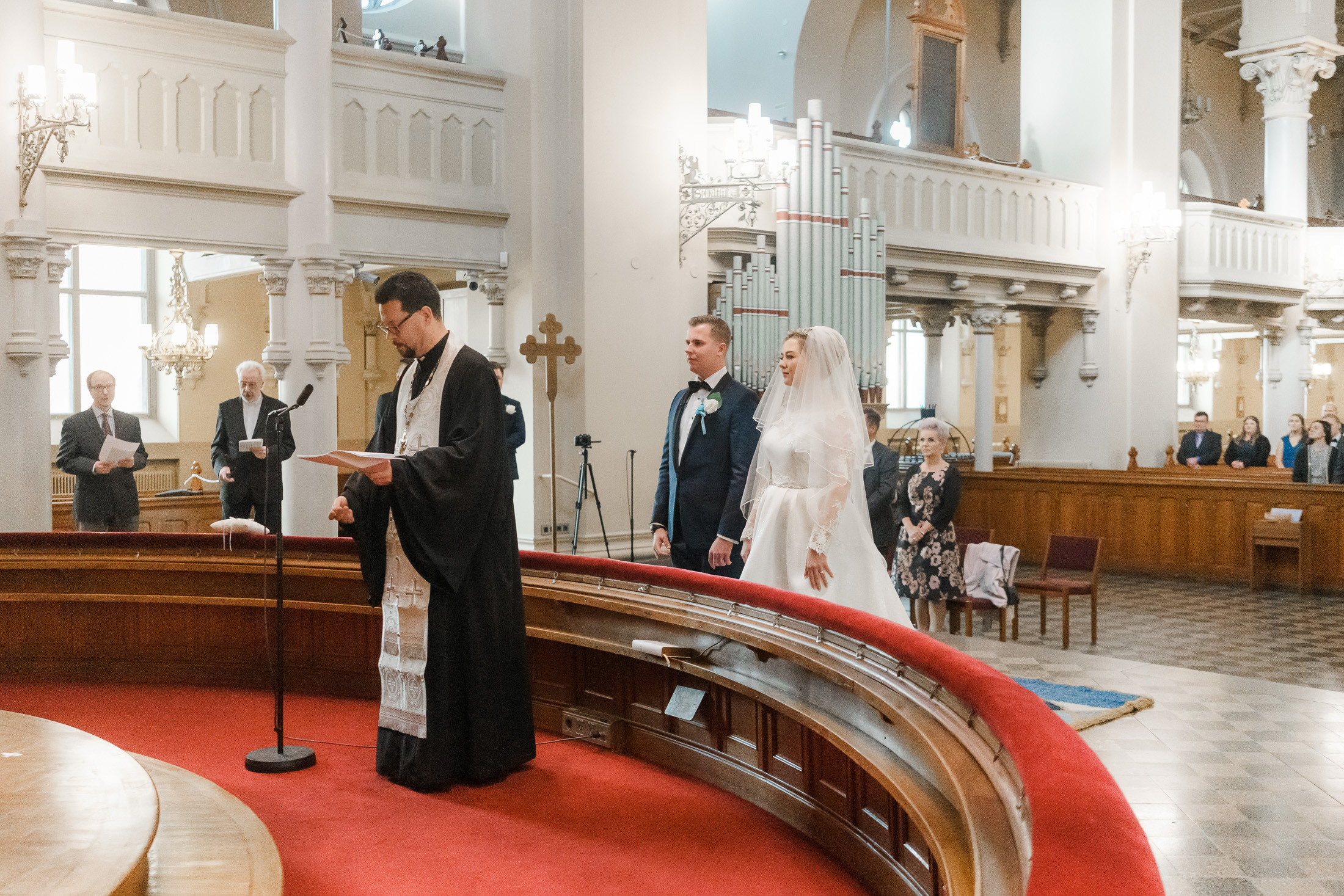 O&A, hääkuvaaja Helsinki, Johanneksen kirkko ja Radisson Blu Royal