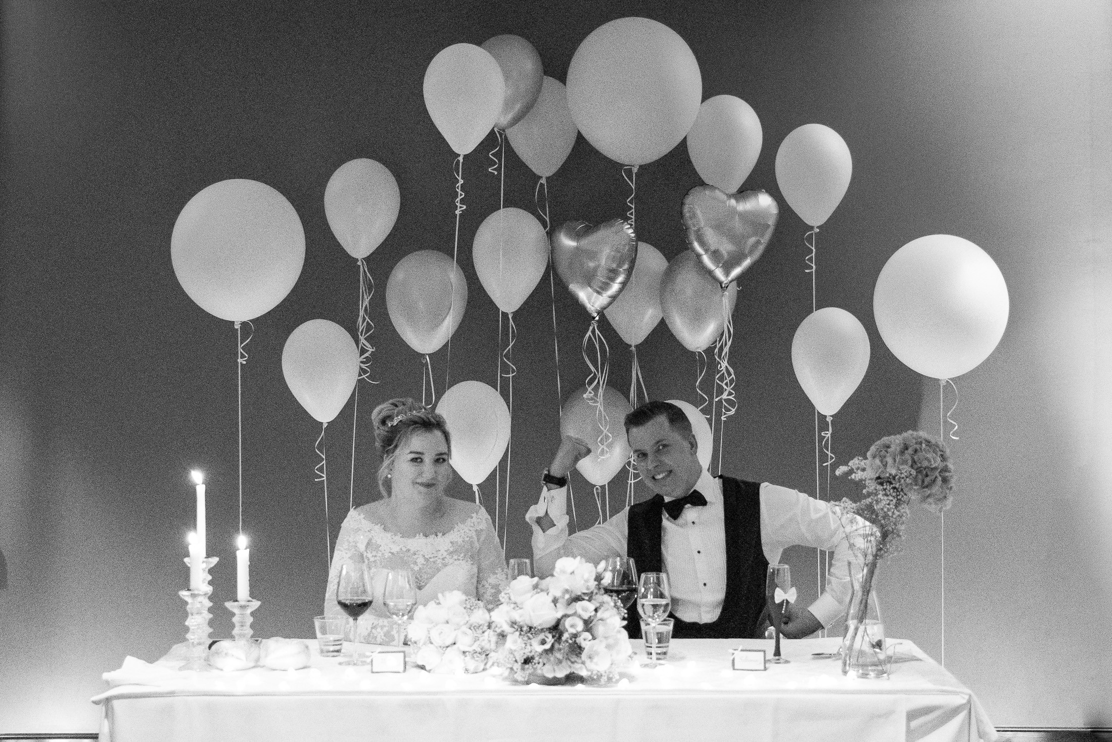 O&A, hääkuvaaja Helsinki, Johanneksen kirkko ja Radisson Blu Royal