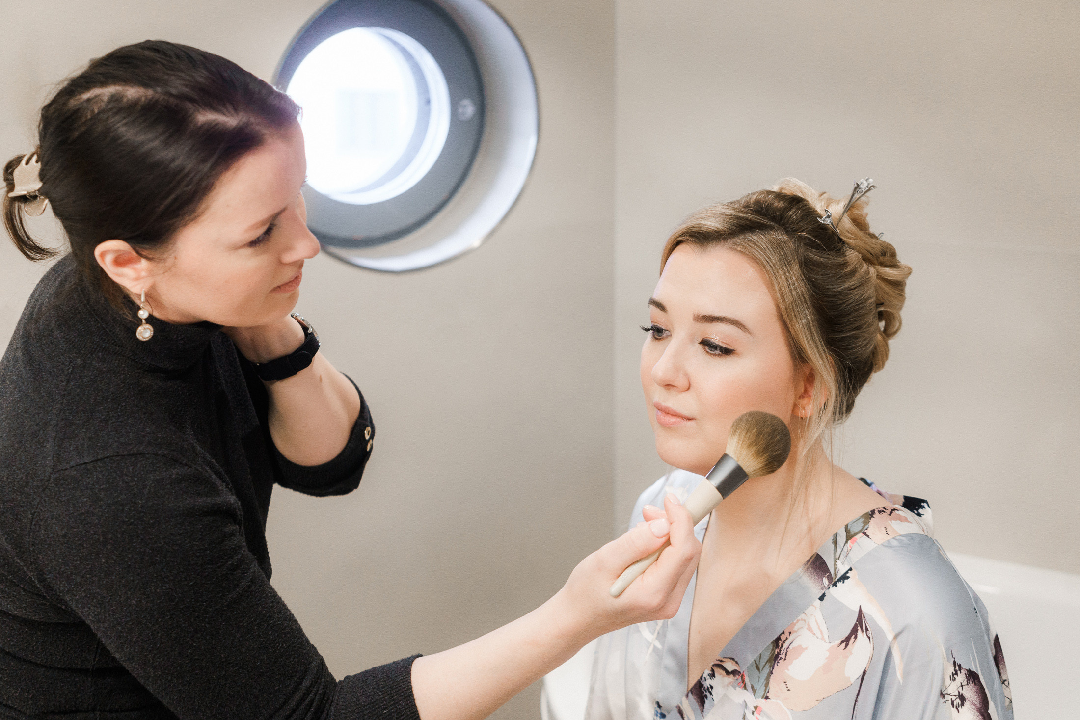 O&A, hääkuvaaja Helsinki, Johanneksen kirkko ja Radisson Blu Royal