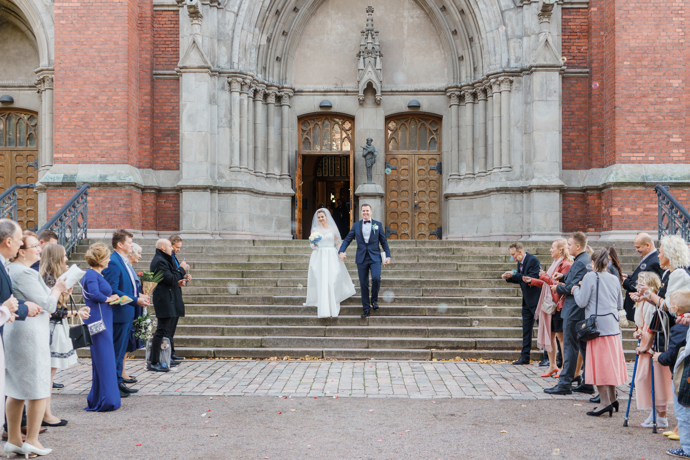 O&A, hääkuvaaja Helsinki, Johanneksen kirkko ja Radisson Blu Royal