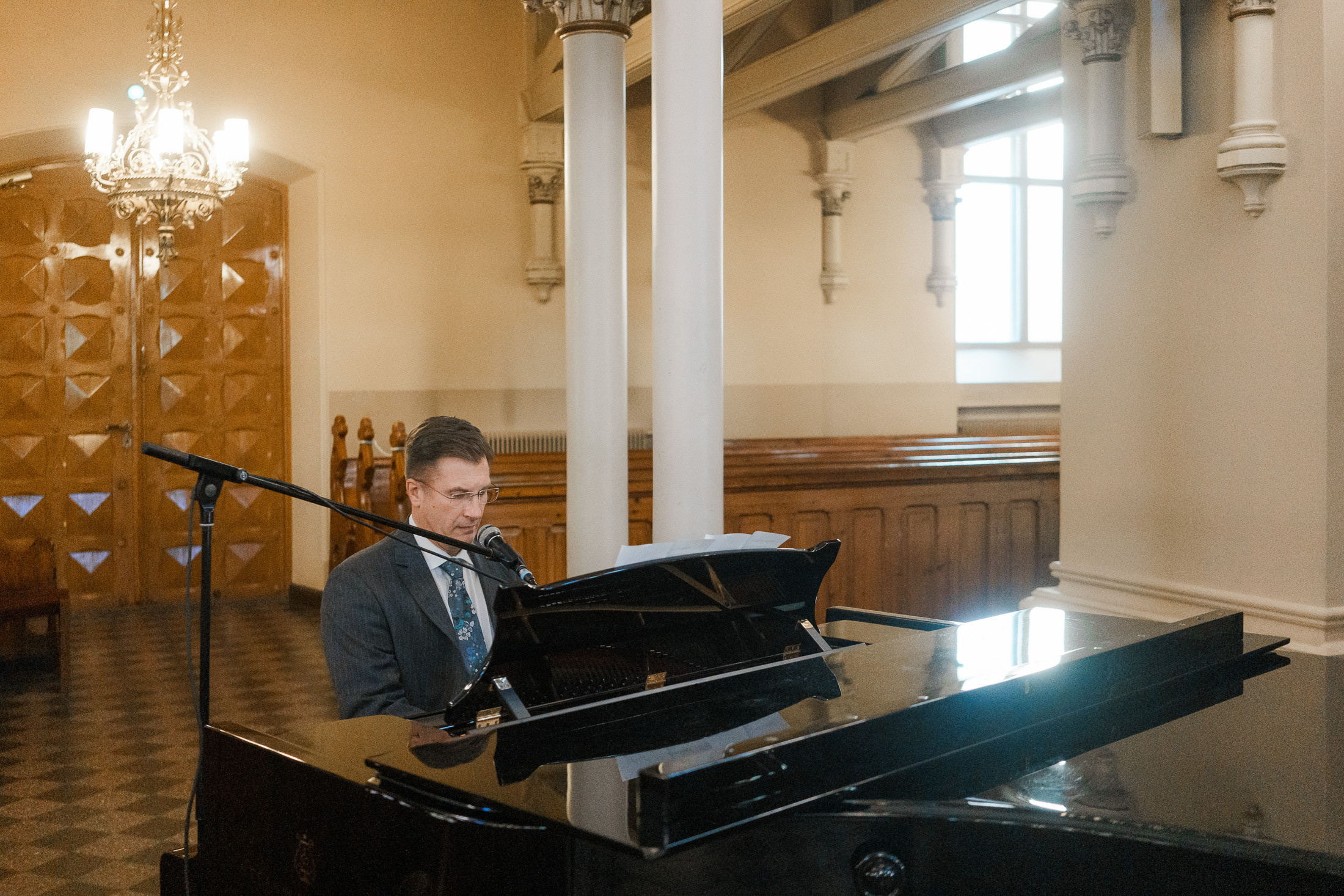 O&A, hääkuvaaja Helsinki, Johanneksen kirkko ja Radisson Blu Royal