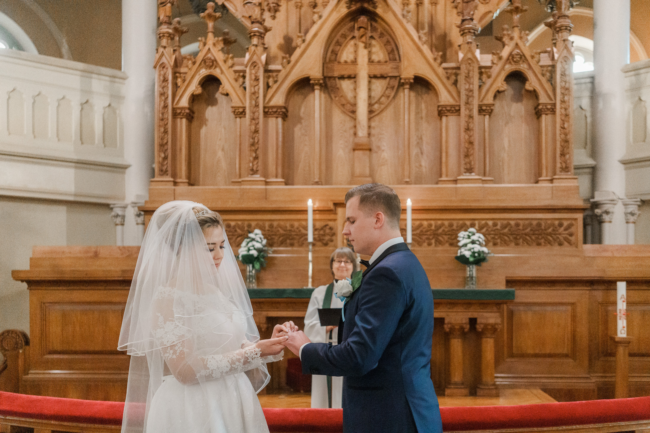 O&A, hääkuvaaja Helsinki, Johanneksen kirkko ja Radisson Blu Royal