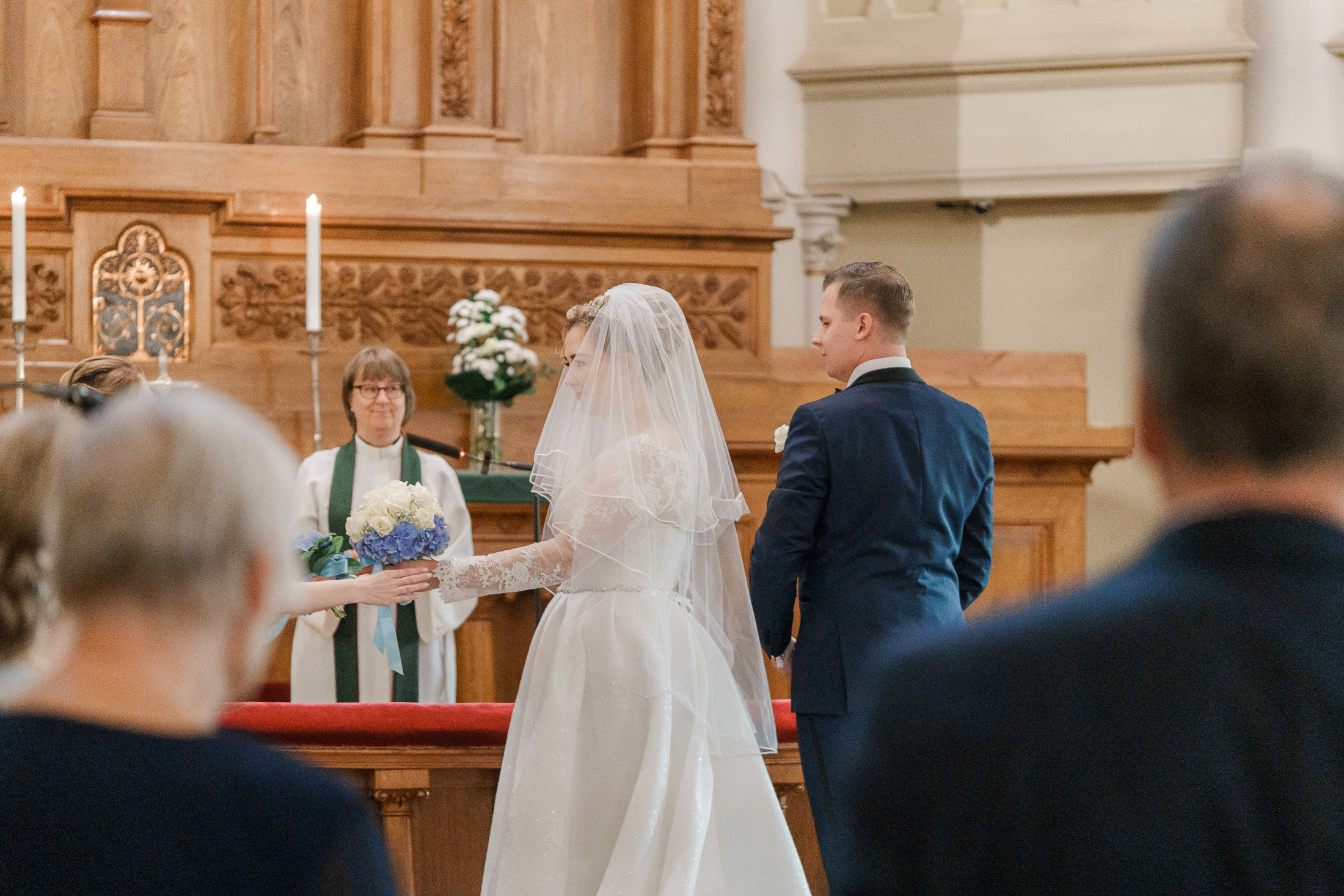 O&A, hääkuvaaja Helsinki, Johanneksen kirkko ja Radisson Blu Royal