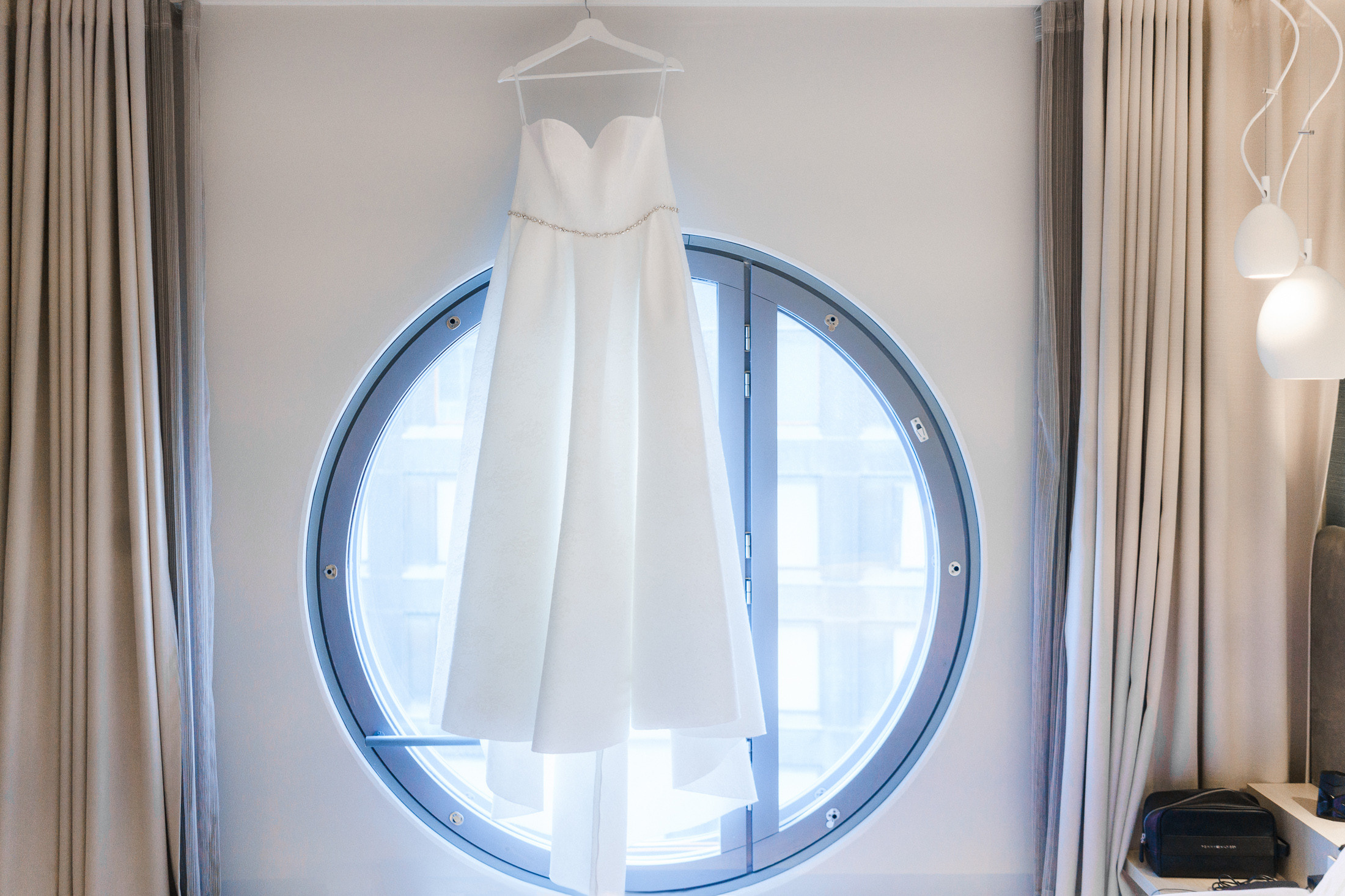 O&A, hääkuvaaja Helsinki, Johanneksen kirkko ja Radisson Blu Royal