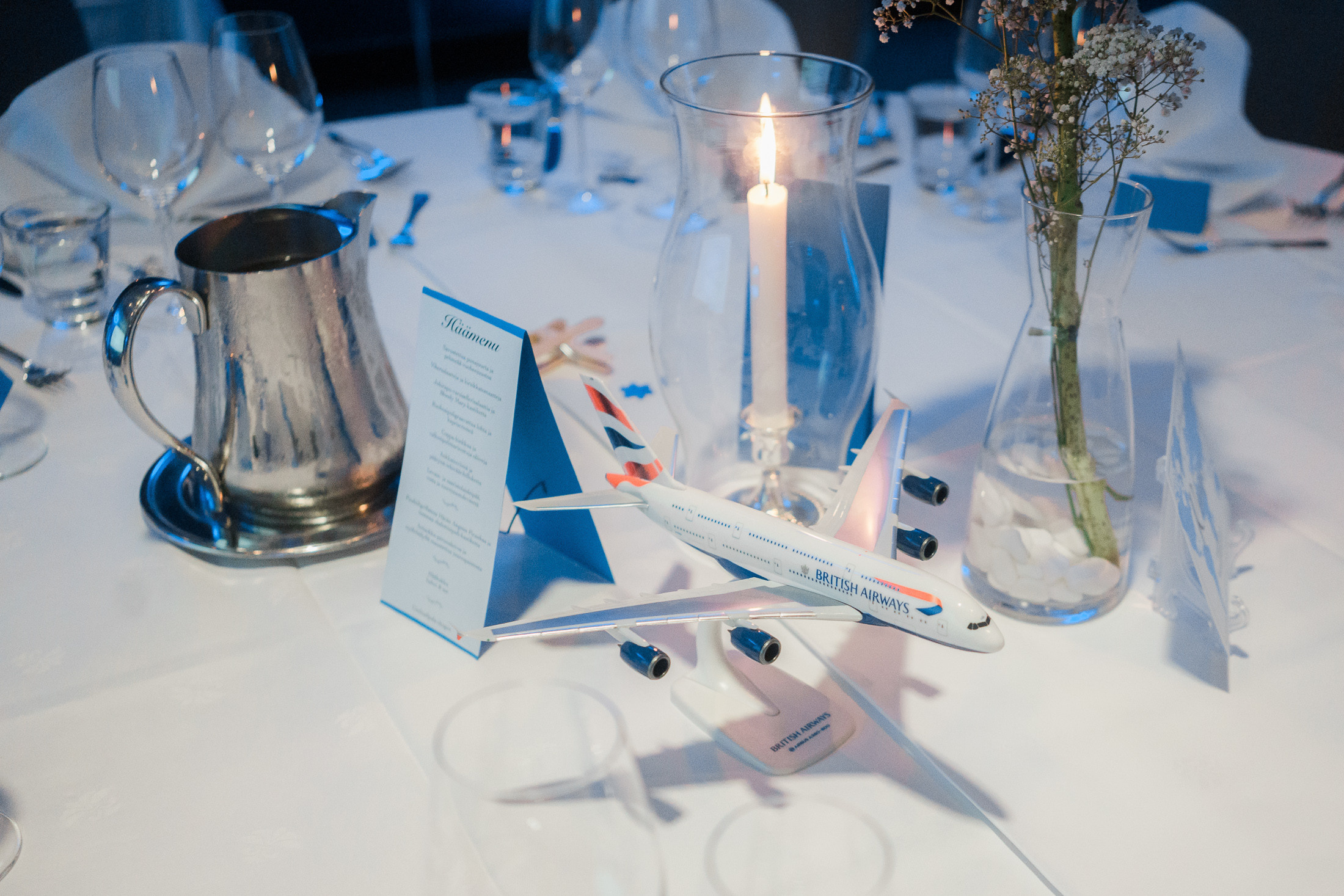 O&A, hääkuvaaja Helsinki, Johanneksen kirkko ja Radisson Blu Royal