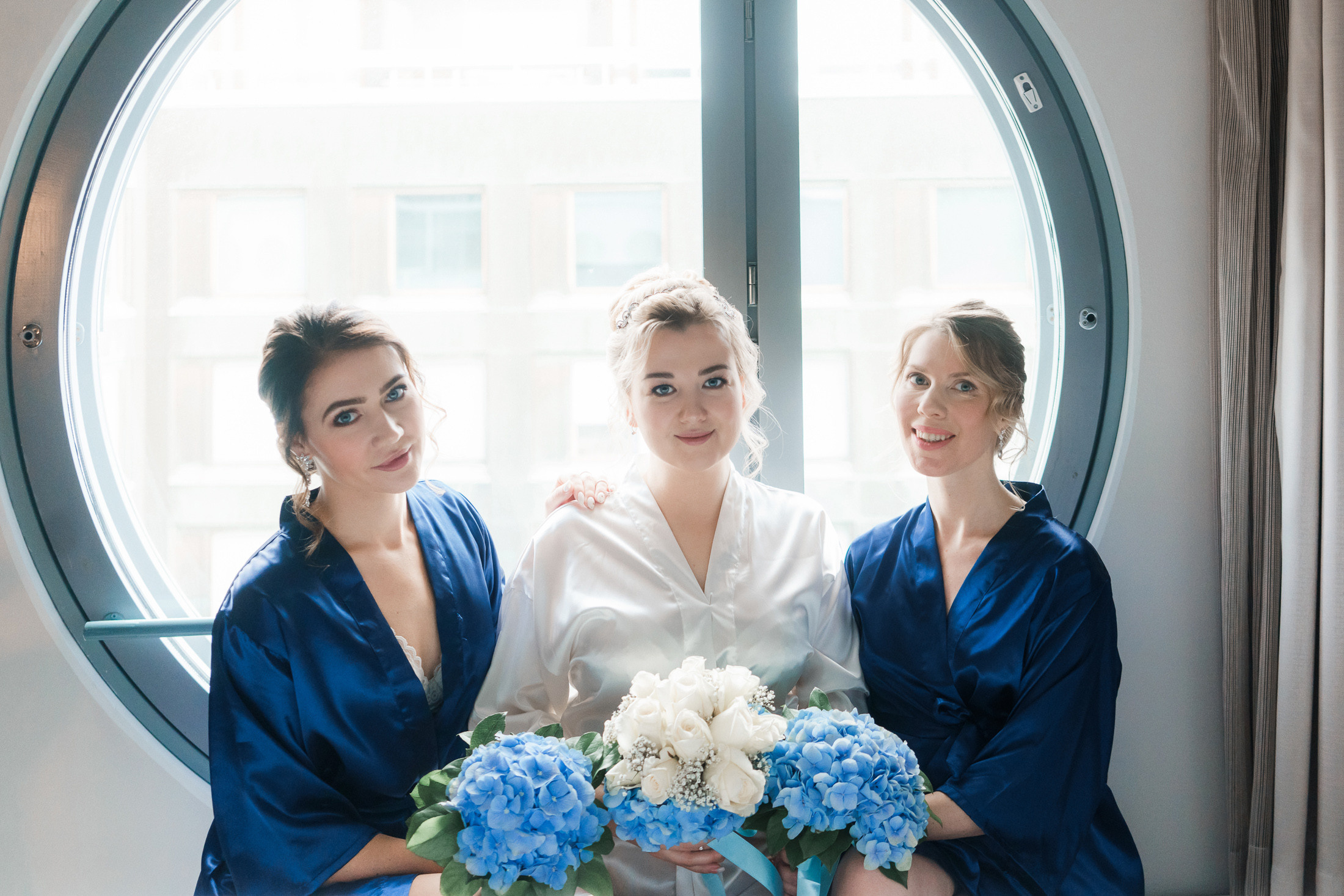 O&A, hääkuvaaja Helsinki, Johanneksen kirkko ja Radisson Blu Royal