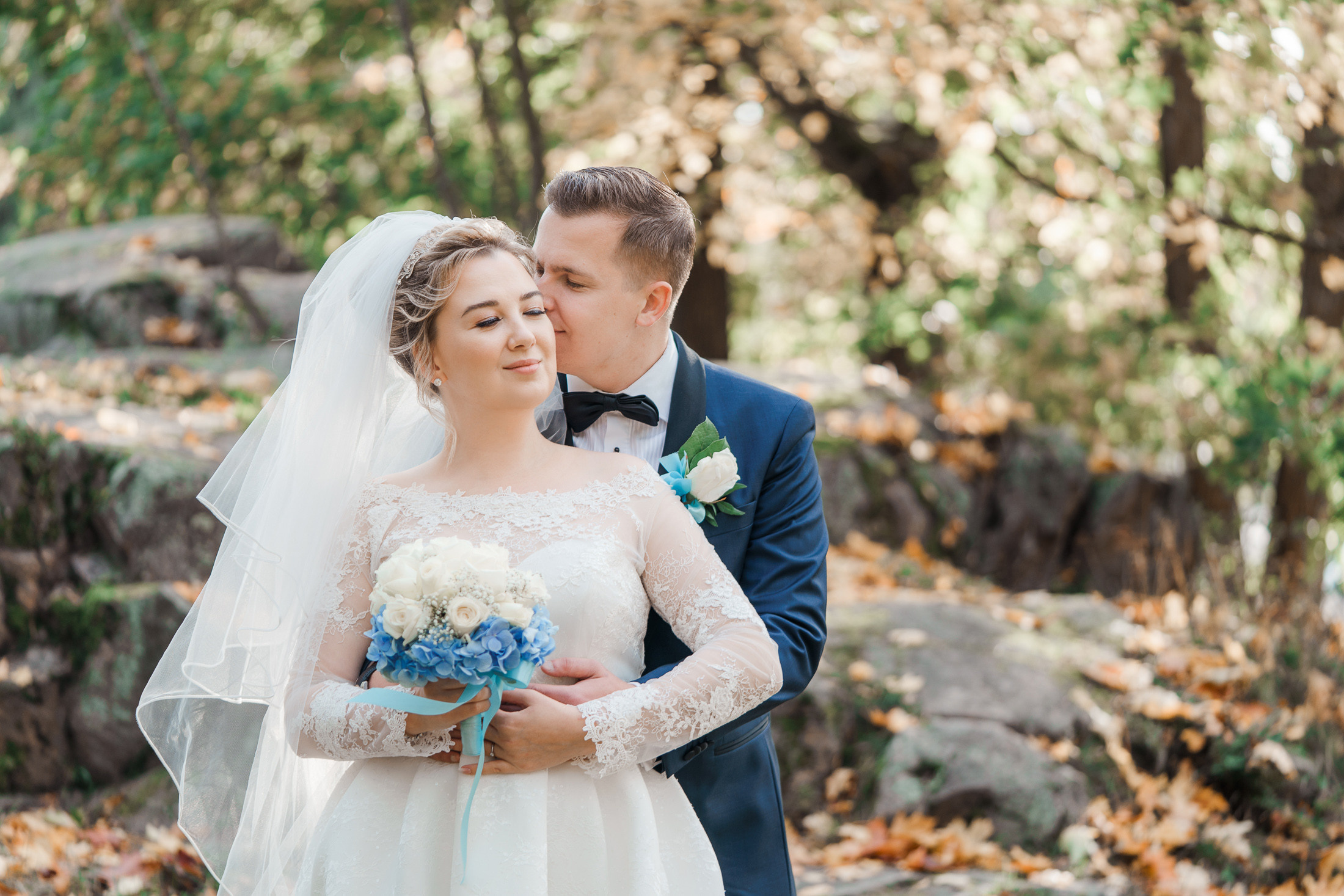 O&A, hääkuvaaja Helsinki, Johanneksen kirkko ja Radisson Blu Royal