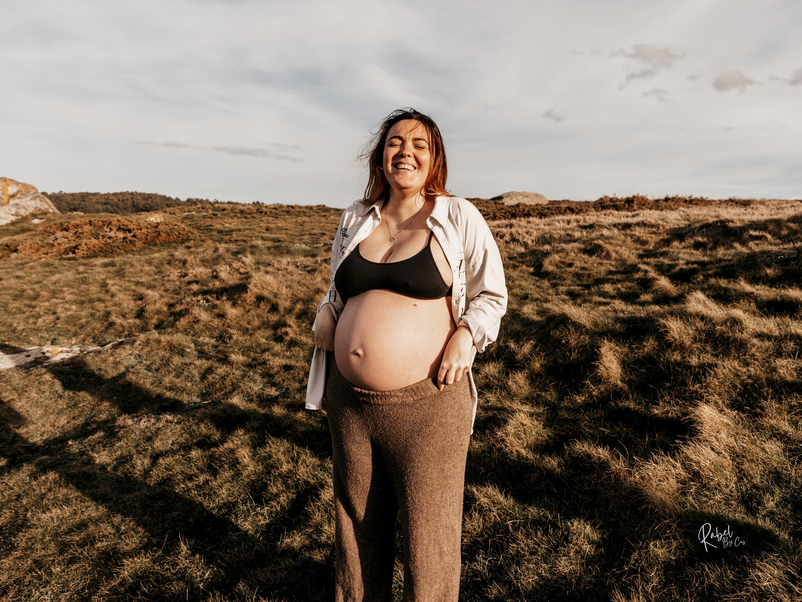 Sesiones fotográficas en exterior o domicilio. RabelByCris Fotógrafa en Coruña de Eventos, sesiones, mascotas