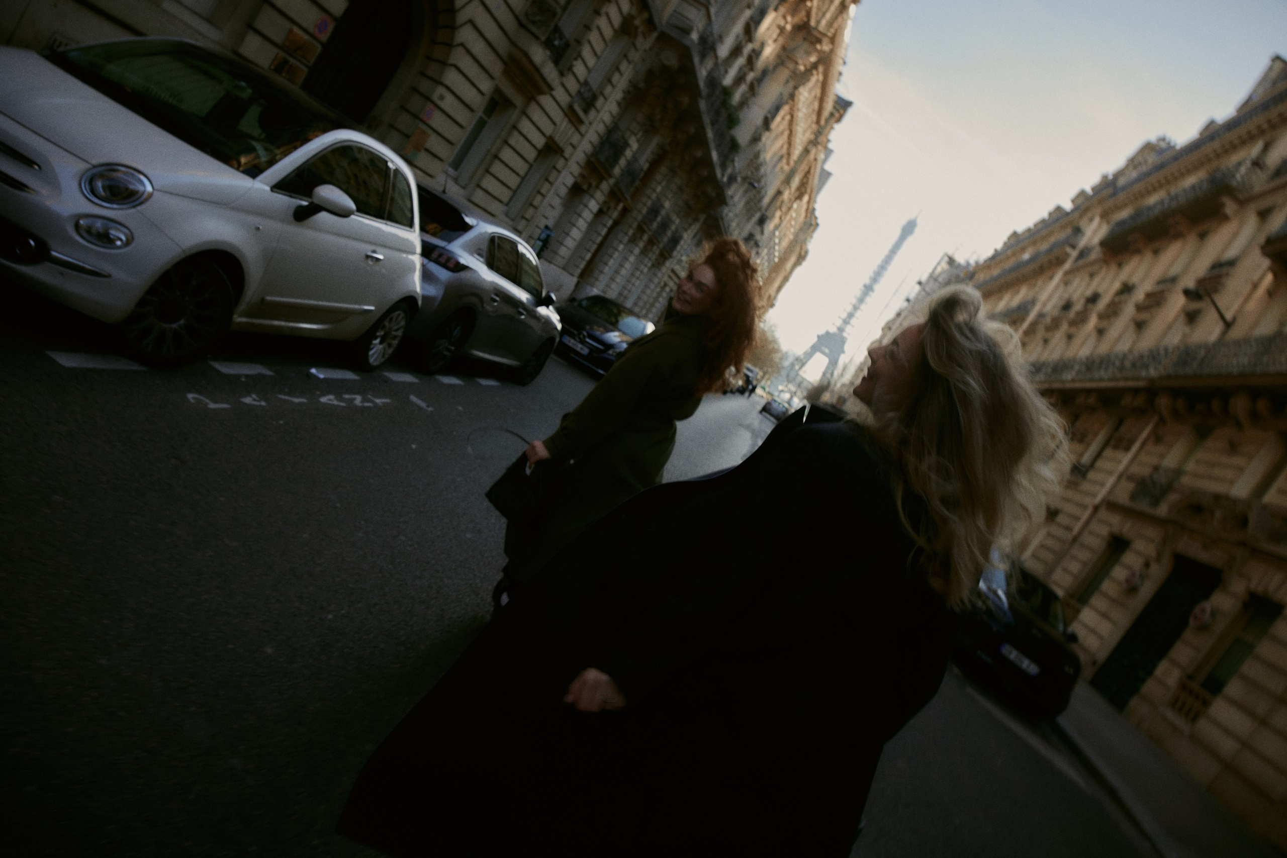 Friends. Photographer in Paris