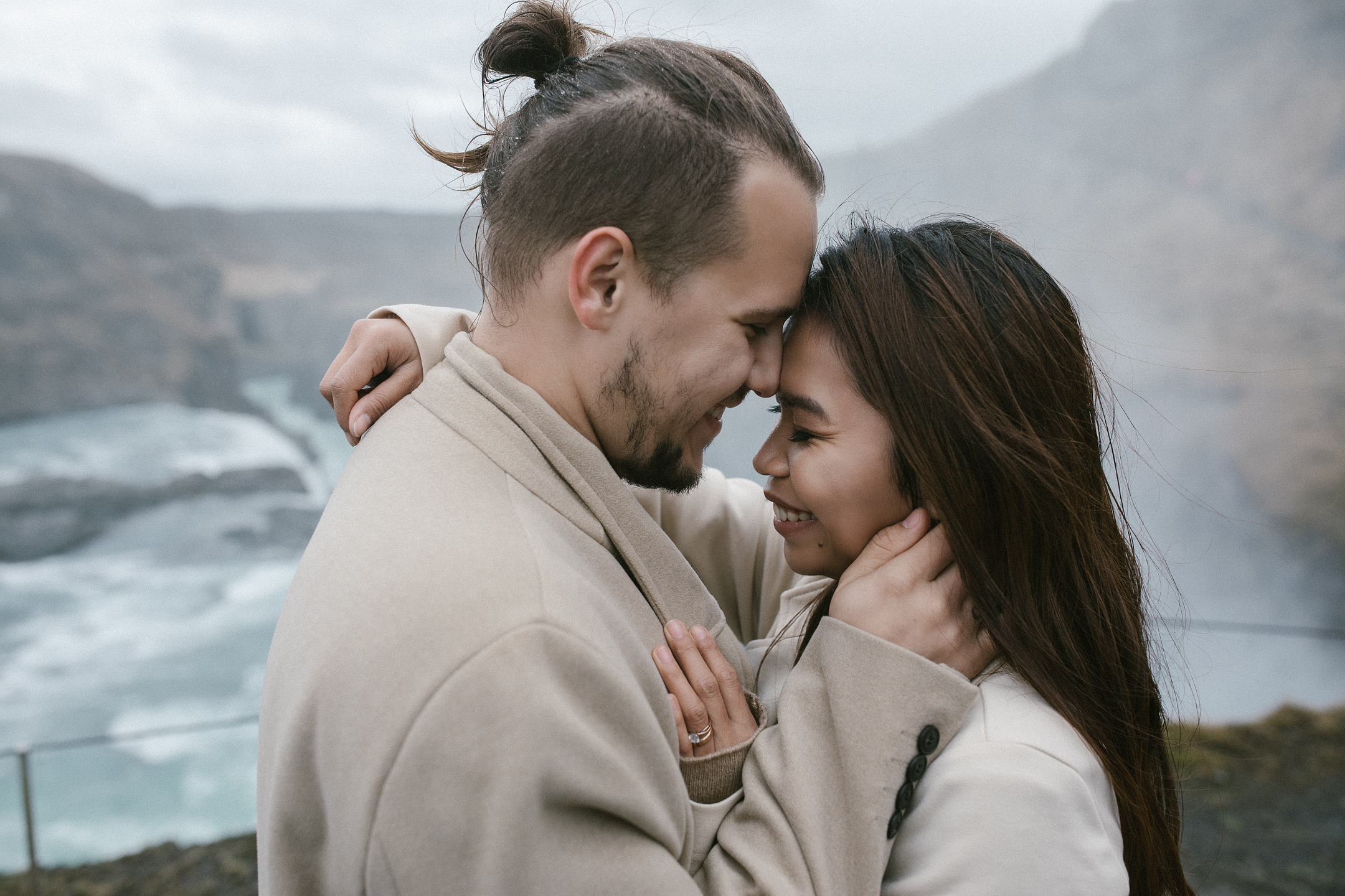 After Wedding Iceland | Gullfoss & Kerid Crater Lake. Lake Constance & Allgäu Wedding Photographer | Liliana Berkut