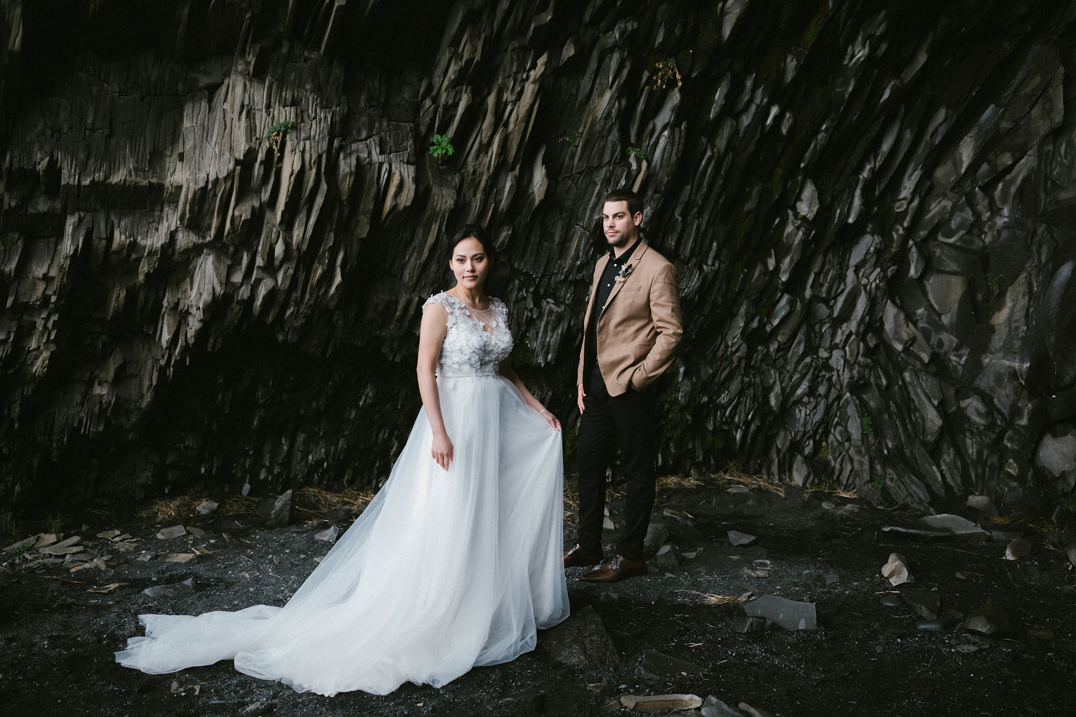 After Wedding Island | Vik, Schwarzer Strand & Skógafoss. Hochzeitsfotograf Bodensee & Allgäu | Liliana Berkut