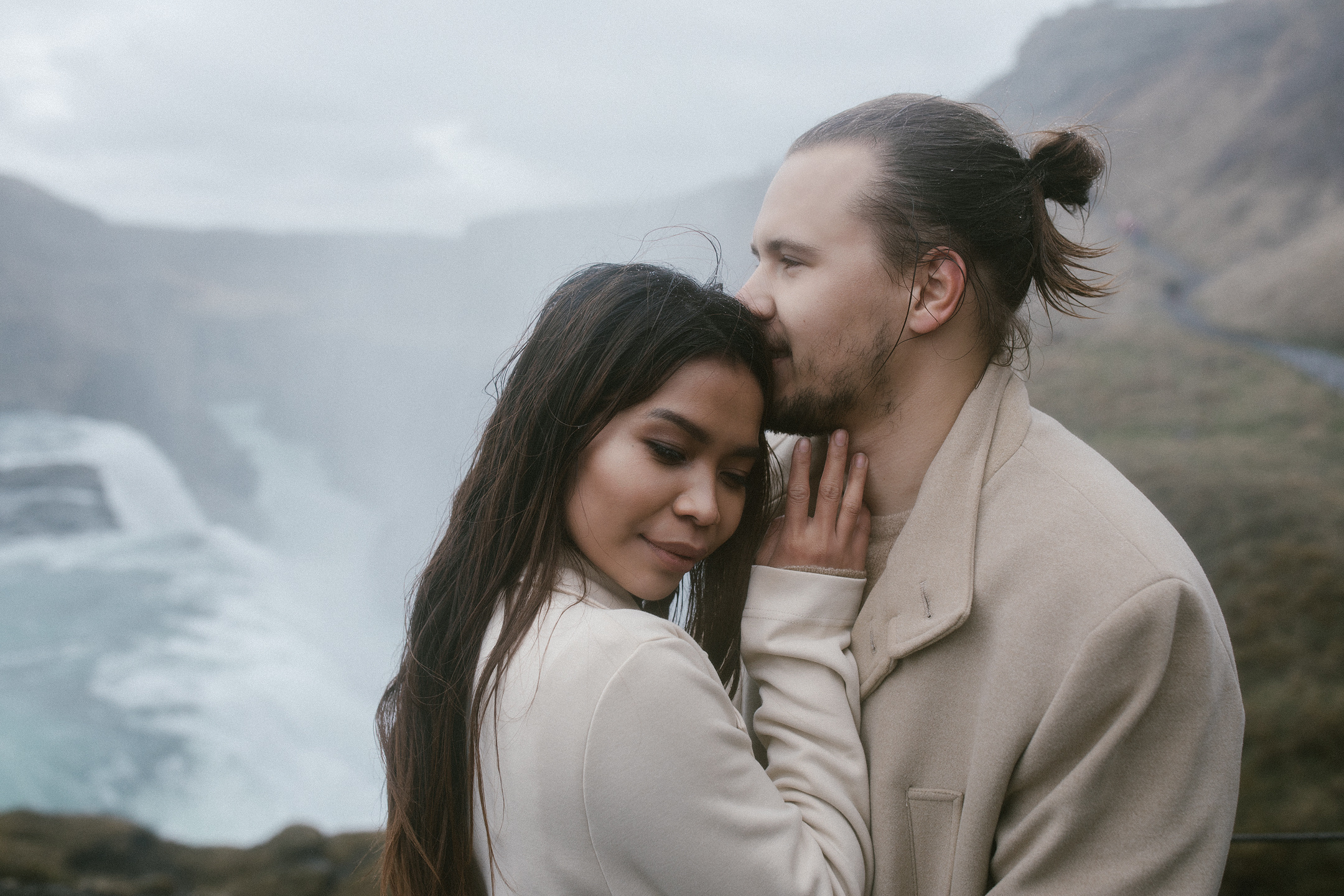 After Wedding Iceland | Gullfoss & Kerid Crater Lake. Lake Constance & Allgäu Wedding Photographer | Liliana Berkut