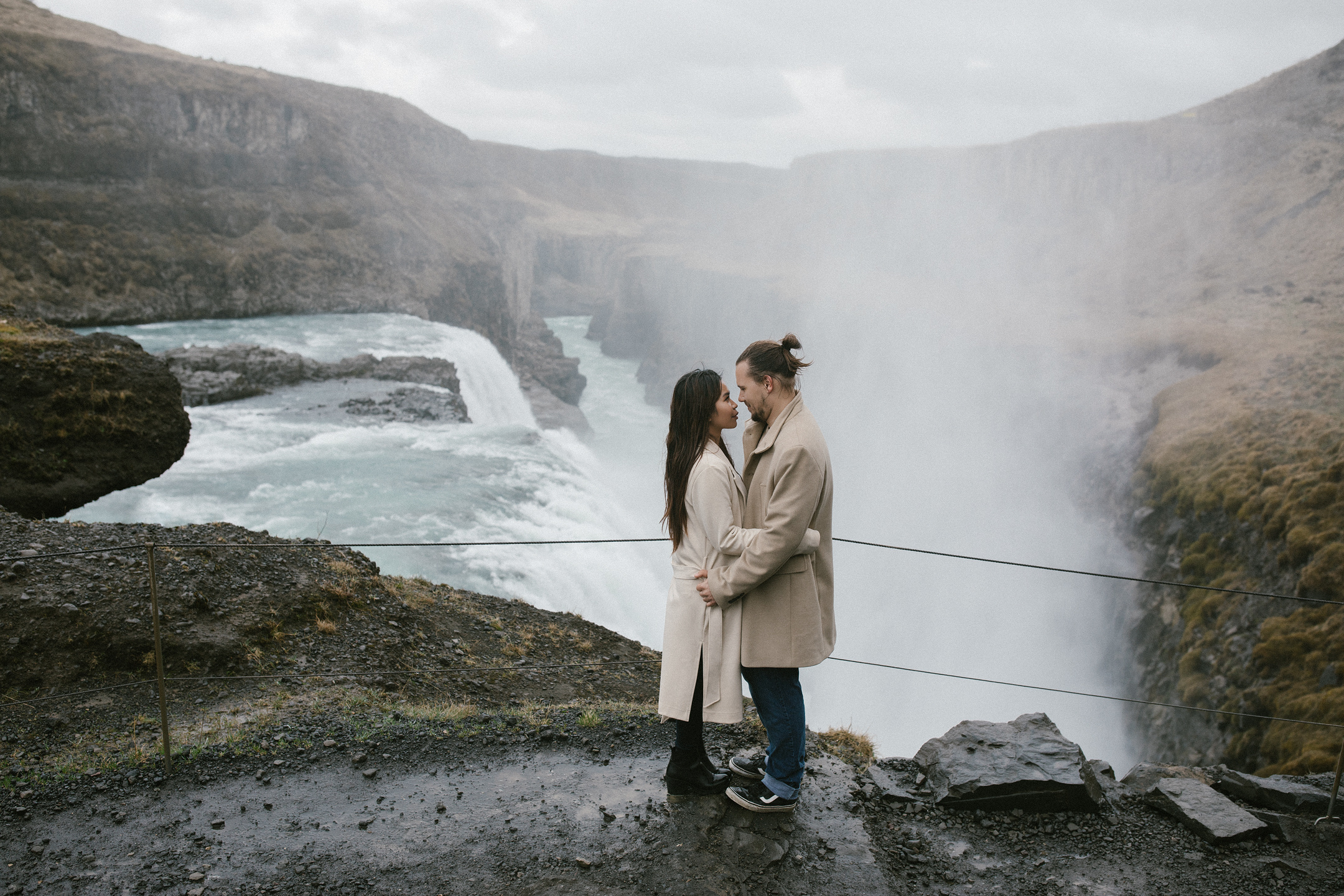 After Wedding Iceland | Gullfoss & Kerid Crater Lake. Lake Constance & Allgäu Wedding Photographer | Liliana Berkut